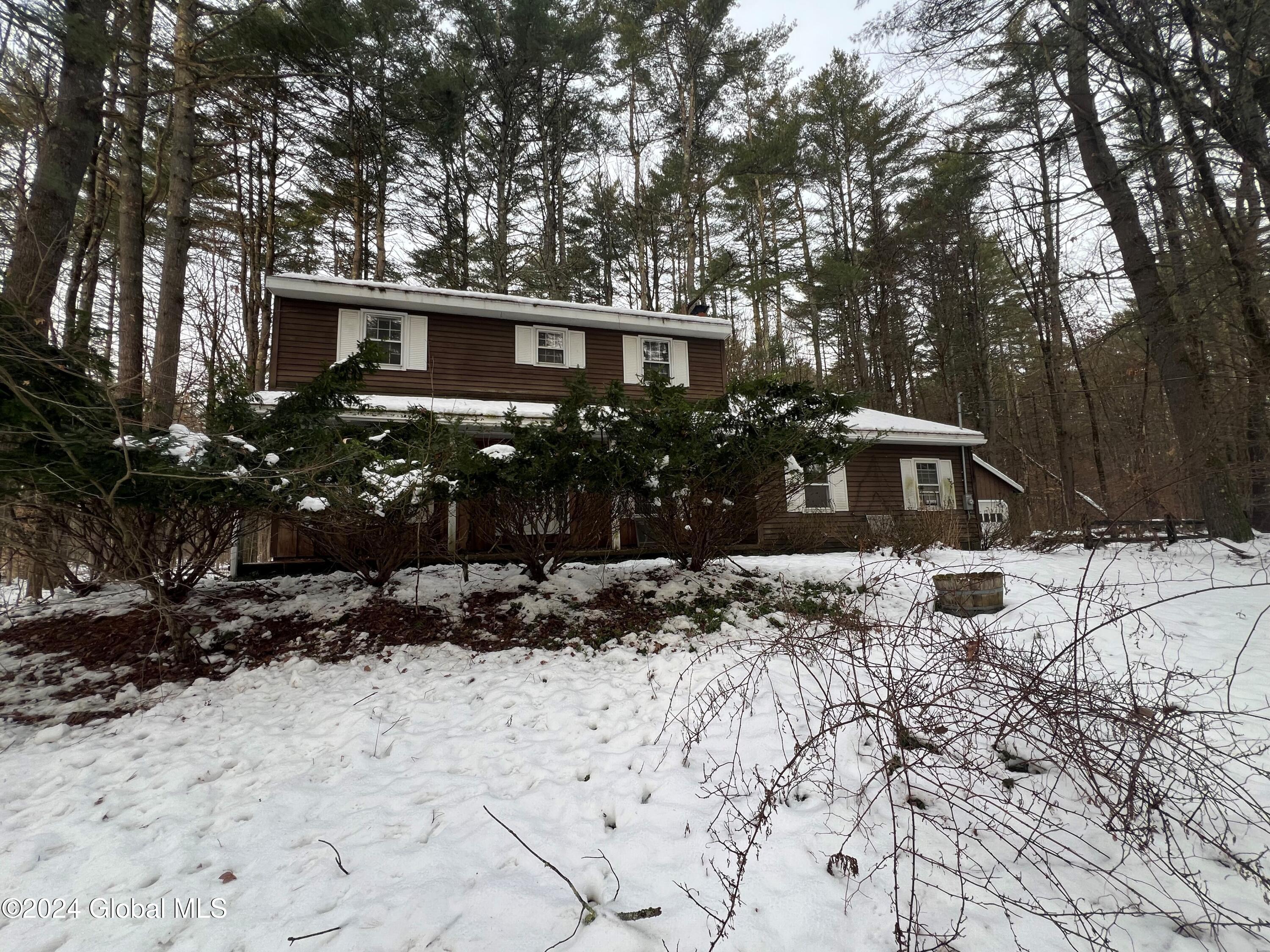 1011 Middleline Road, Ballston Spa, New York image 1