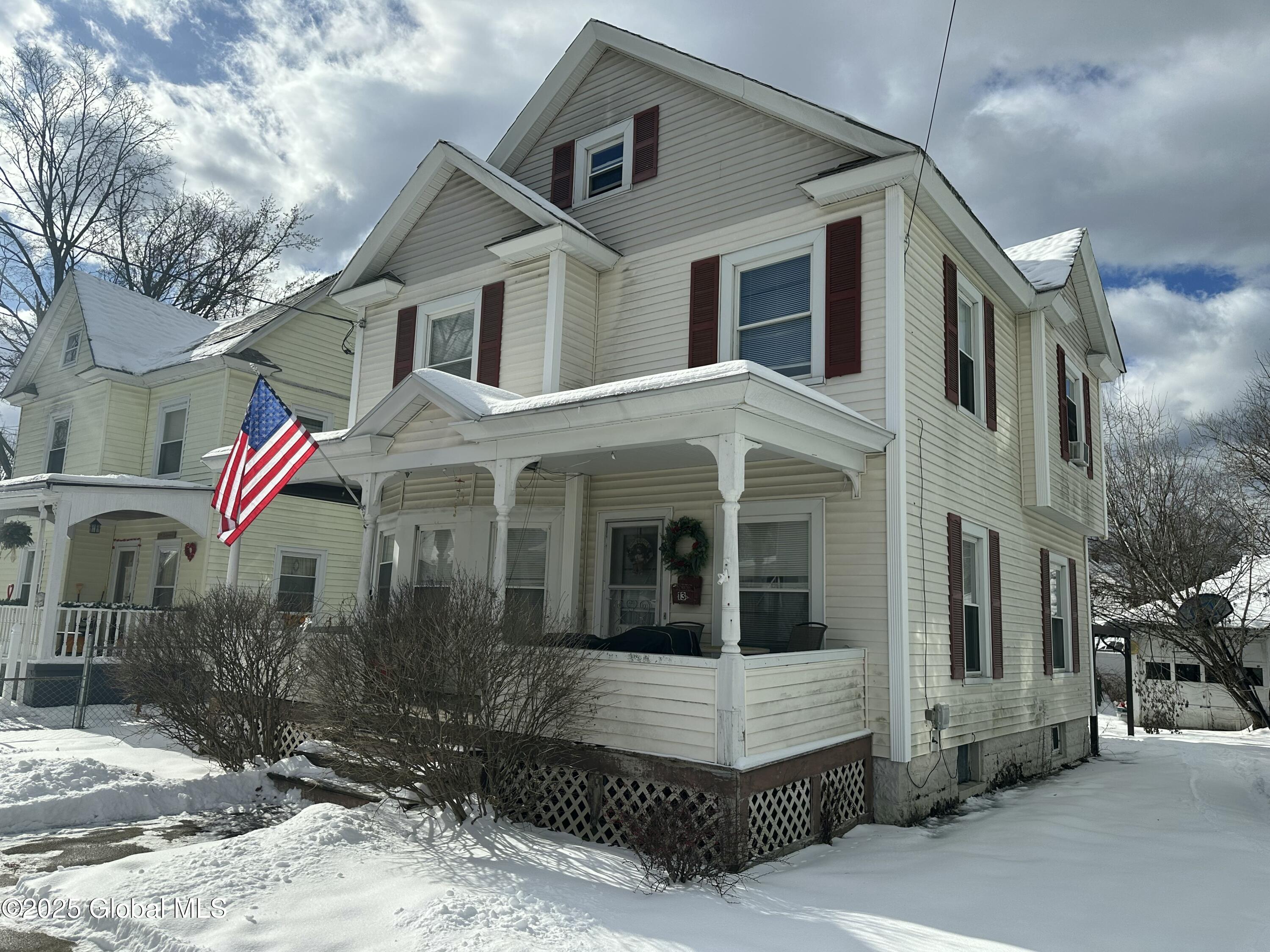 13 Darwin Avenue, Glens Falls, New York image 1