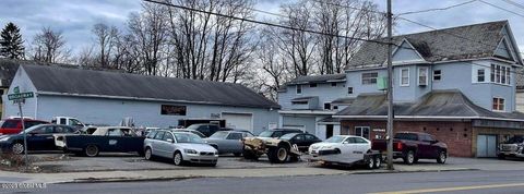 Photo of 2416 Broadway, Schenectady, NY 12306 (MLS # 202614192)