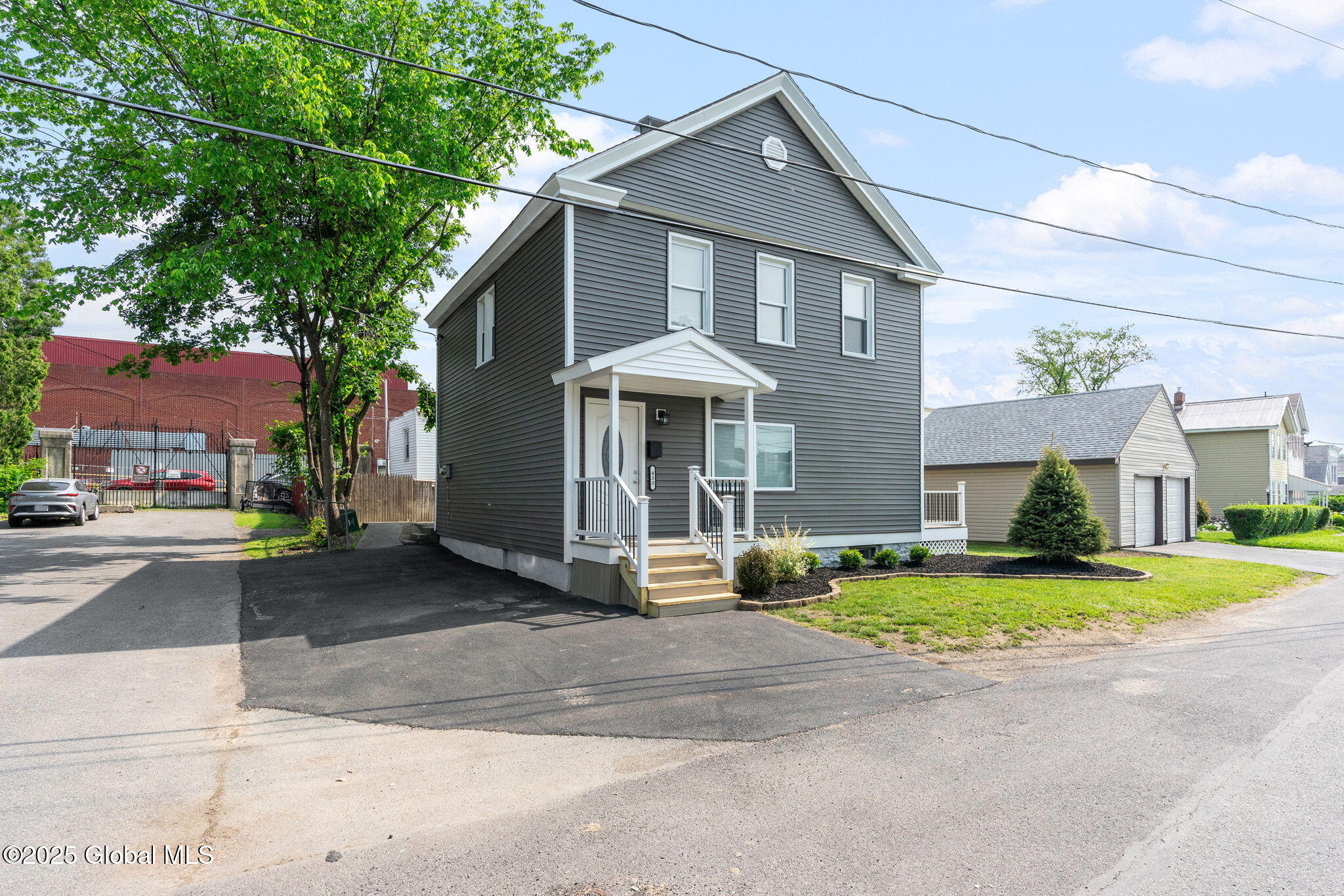 433 9th Street, Watervliet, New York image 4