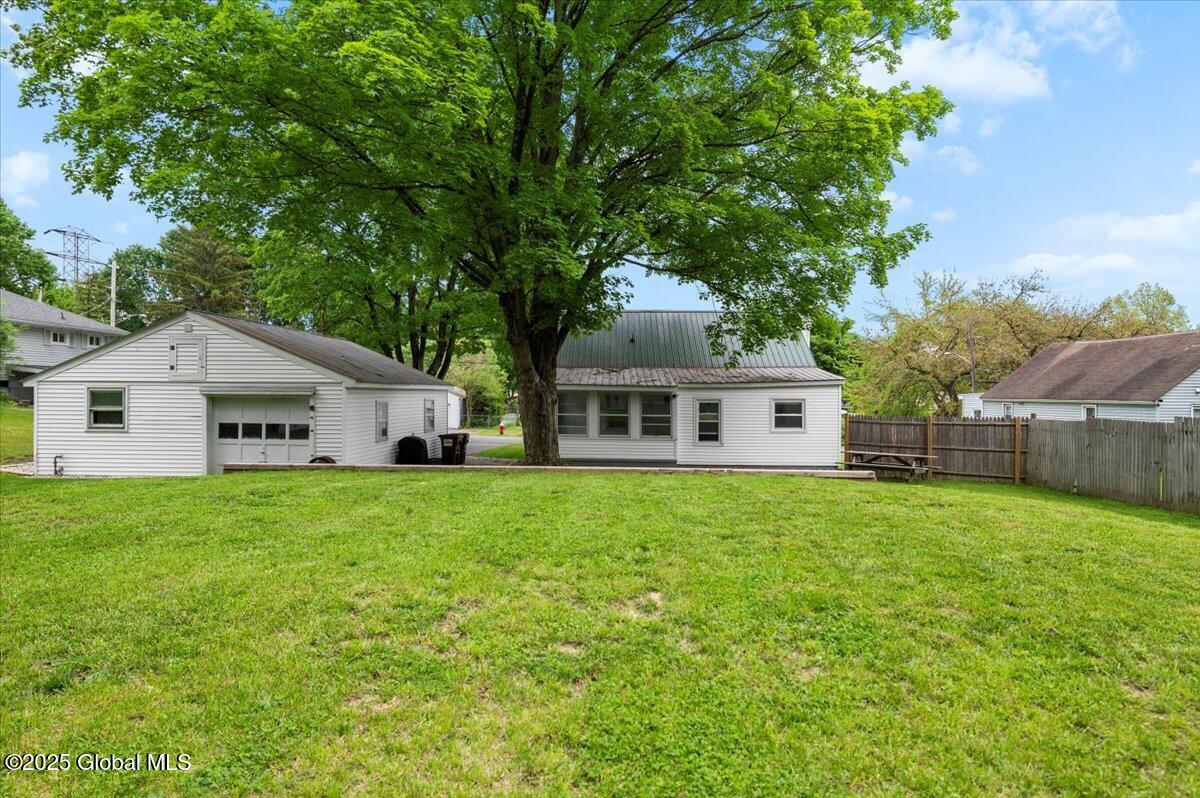 9 New Pine Street, Queensbury, New York image 26