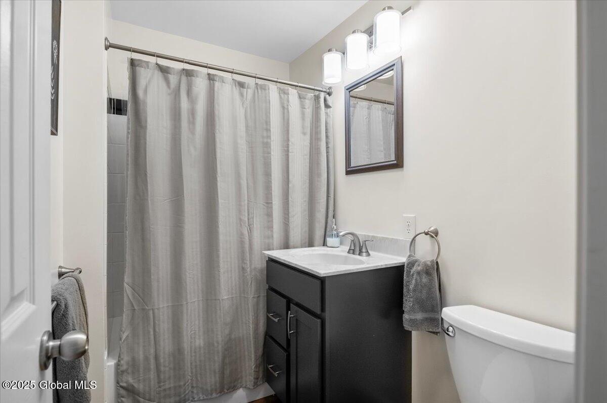 9 New Pine Street, Queensbury, New York image 21