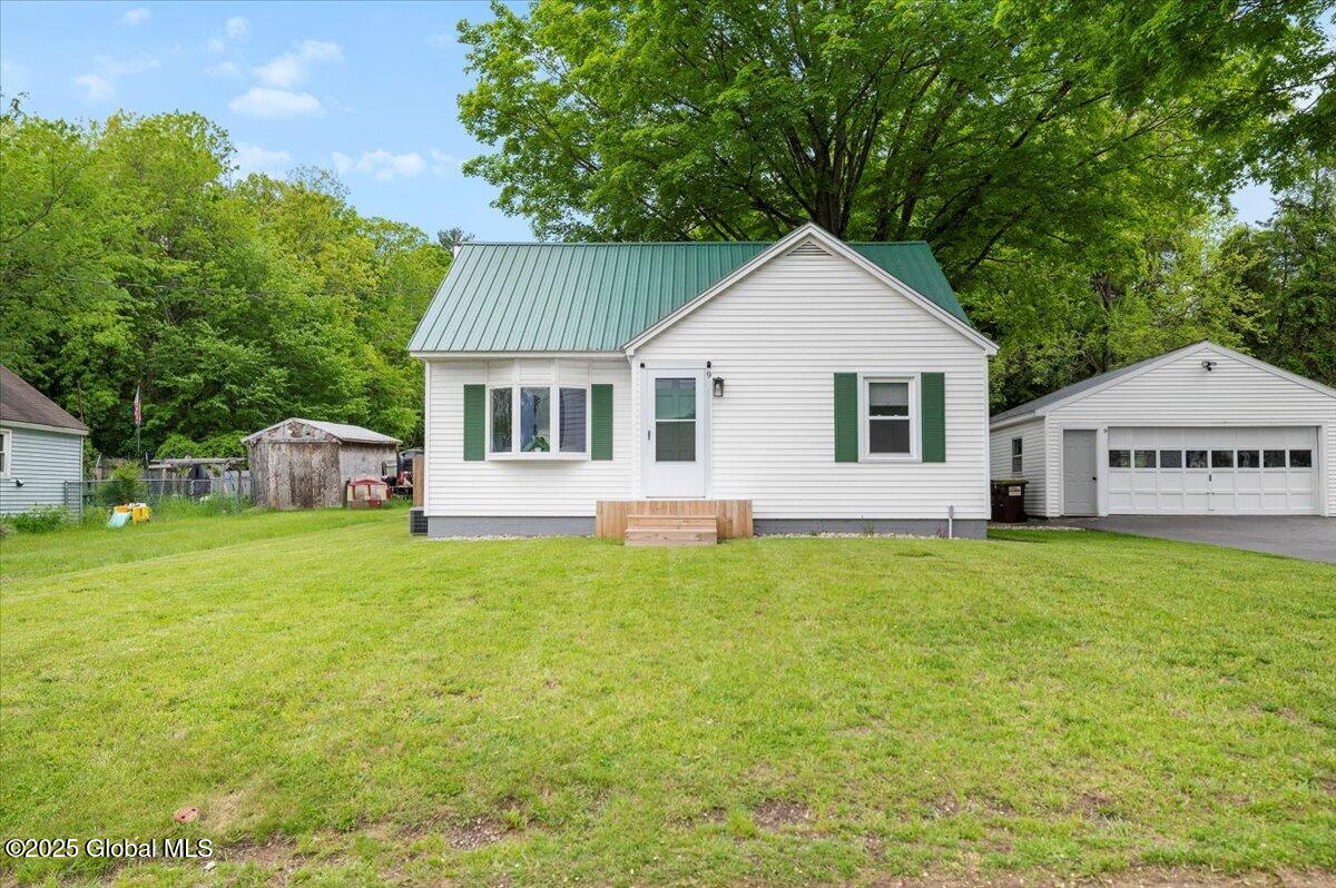 9 New Pine Street, Queensbury, New York image 1
