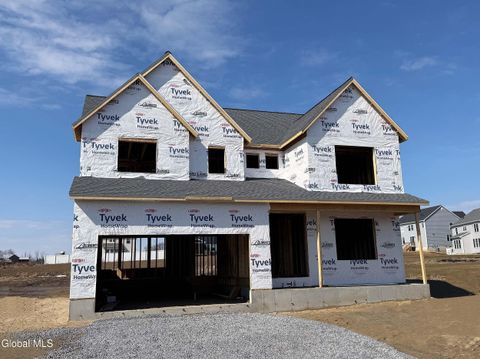 Photo of 22 Magnolia Drive, Halfmoon, NY 12065 (MLS # 202613805)