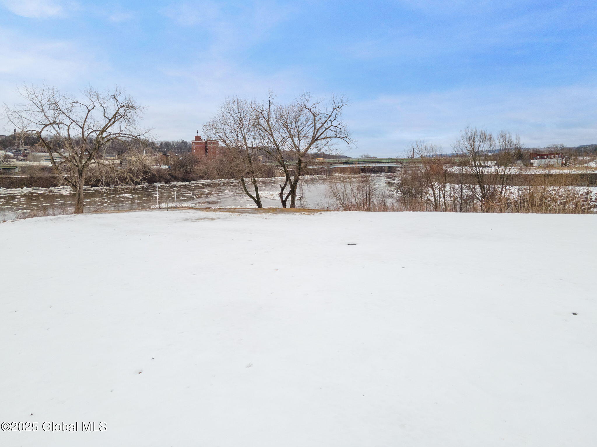 L37 Erie Terrace, Amsterdam, New York image 5