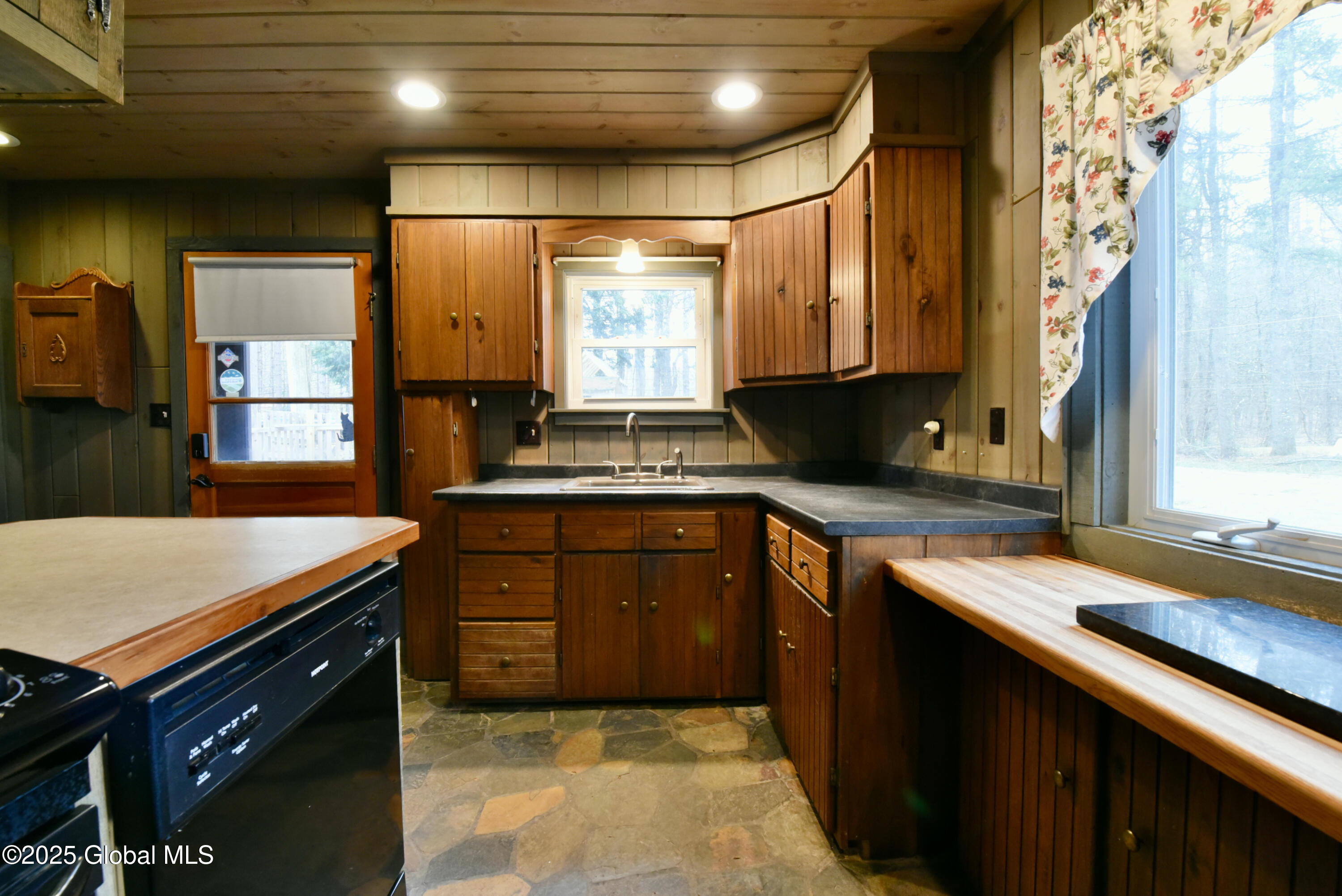 5657 Lake Road, Galway, New York image 7