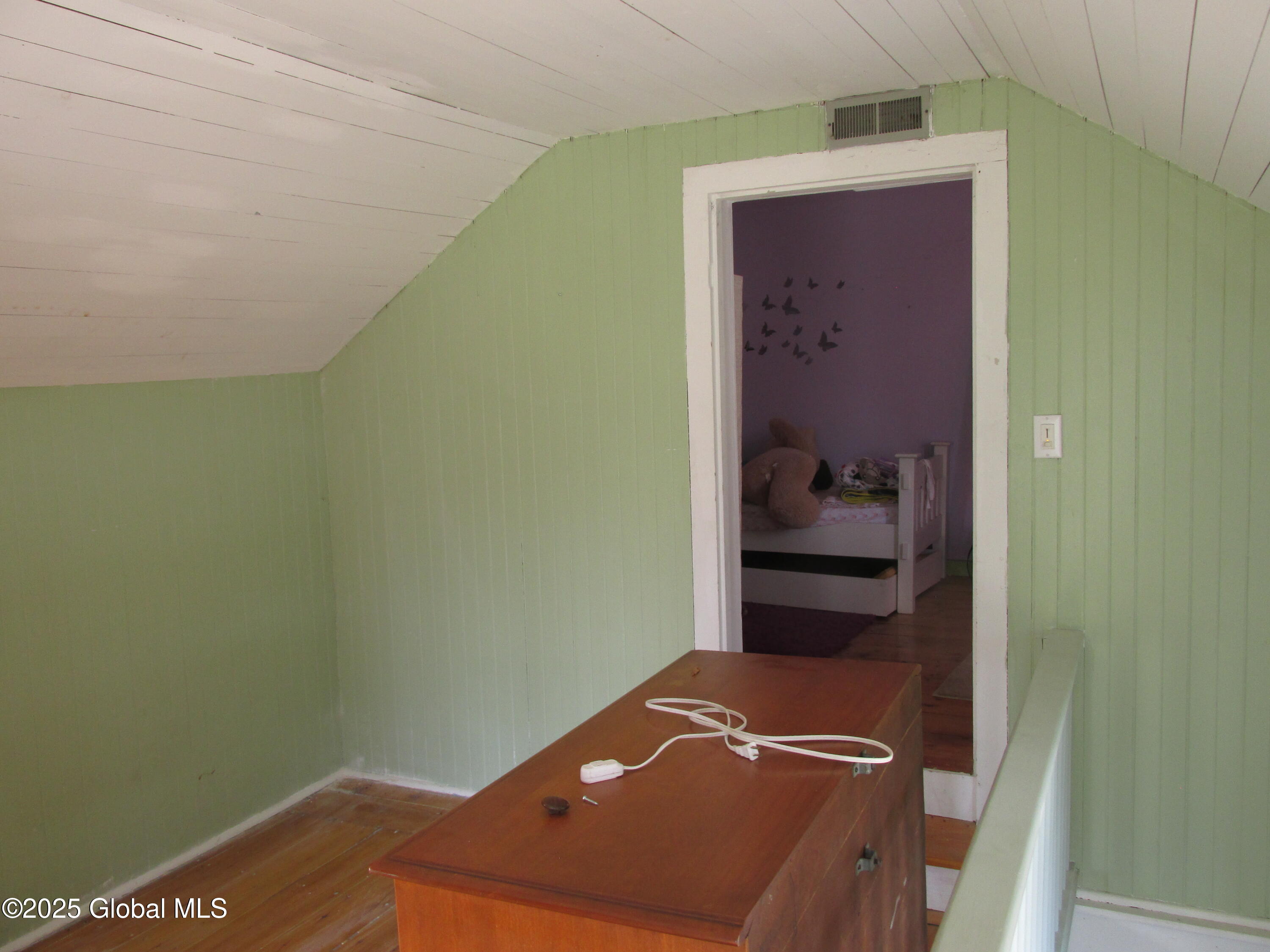 Ghent, New York 12075, United States, 3 Bedrooms Bedrooms, ,2 BathroomsBathrooms,Residential,Active,110297