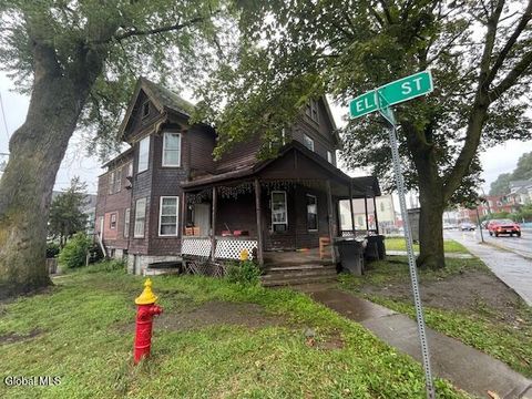 Multifamily For Sale - 321 E Main Street<br/> Amsterdam, NY 12010