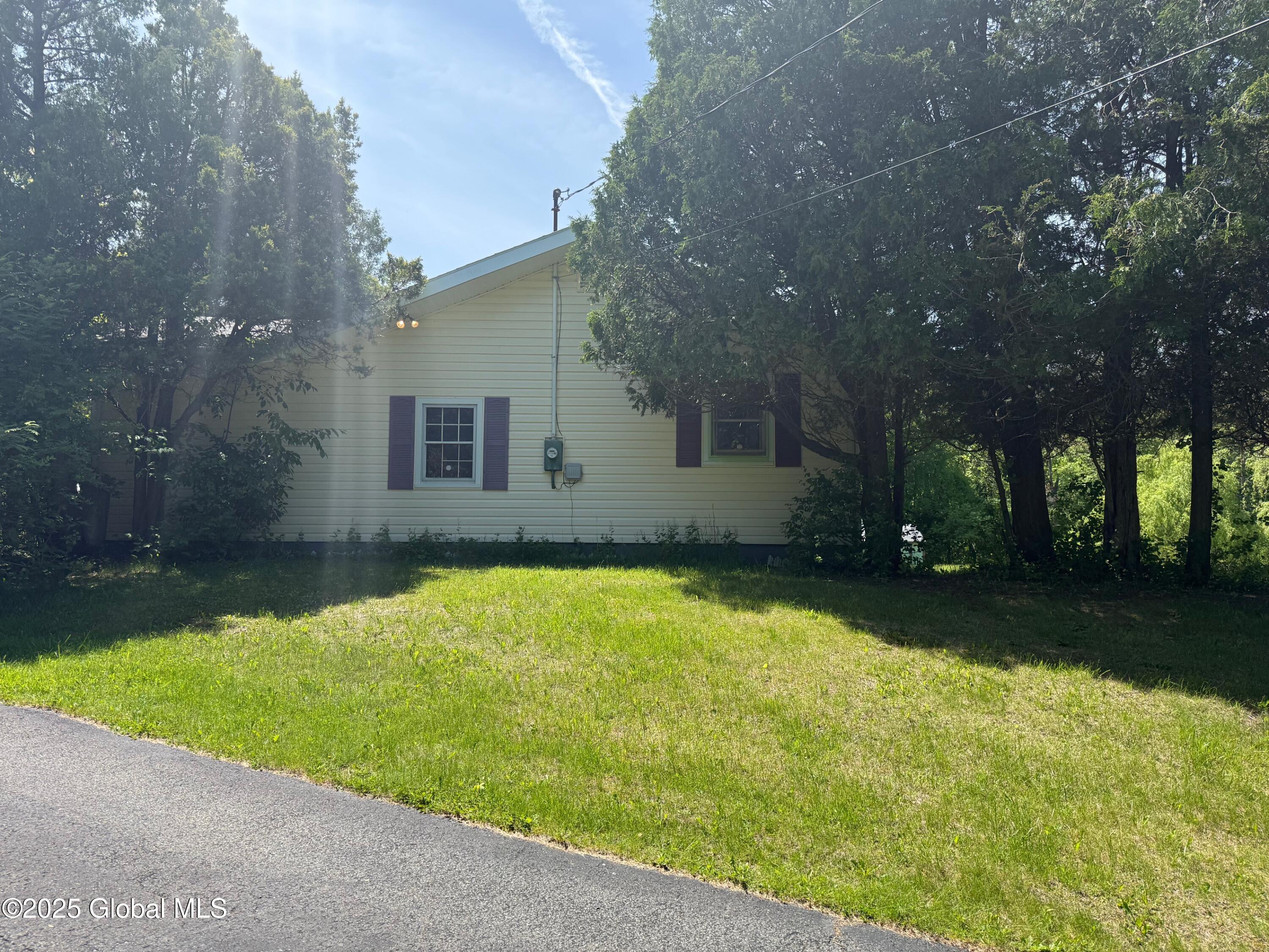 9 Charl Lane, Troy, New York image 6