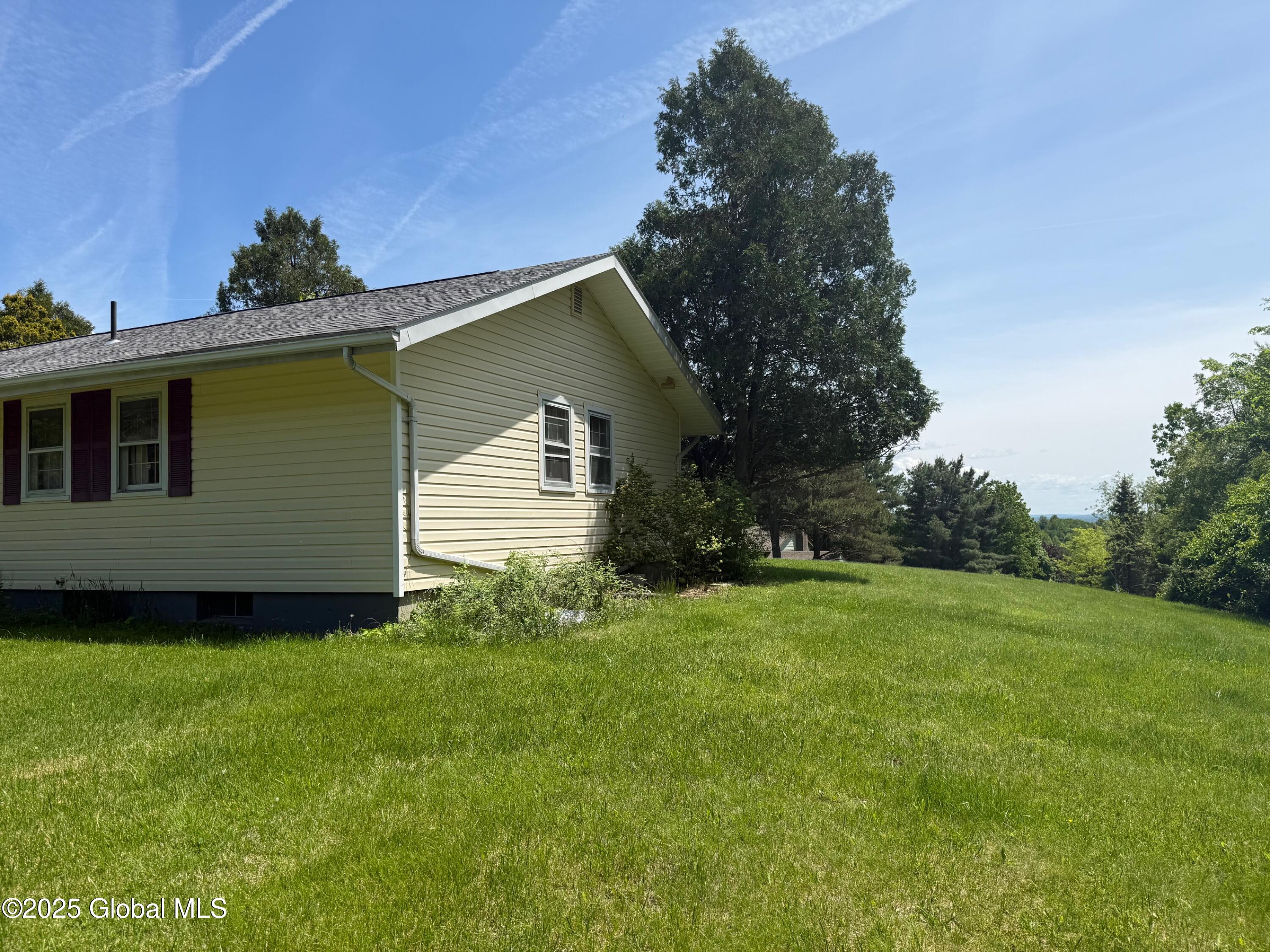 9 Charl Lane, Troy, New York image 8