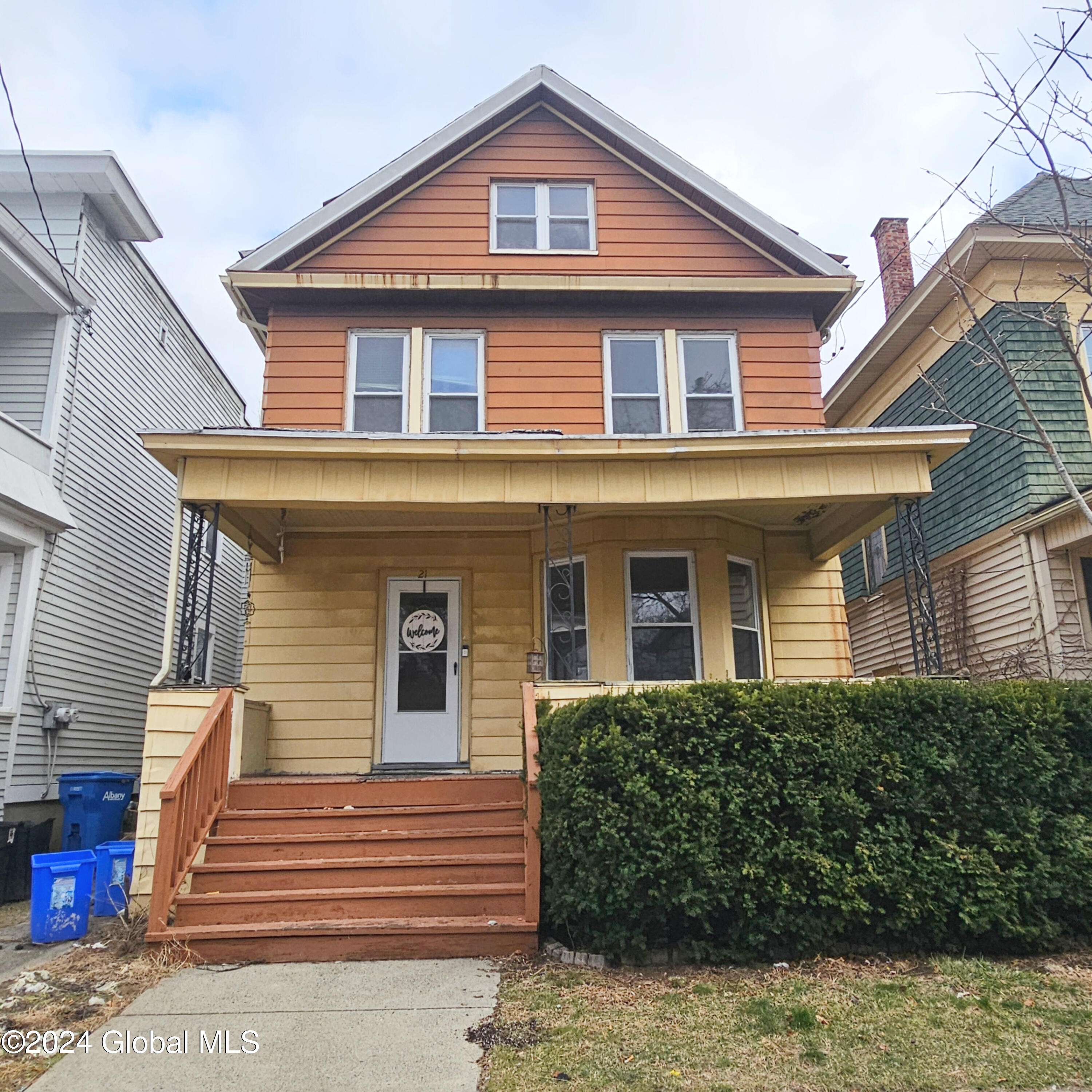 21 Lincoln Avenue, Albany, New York image 1