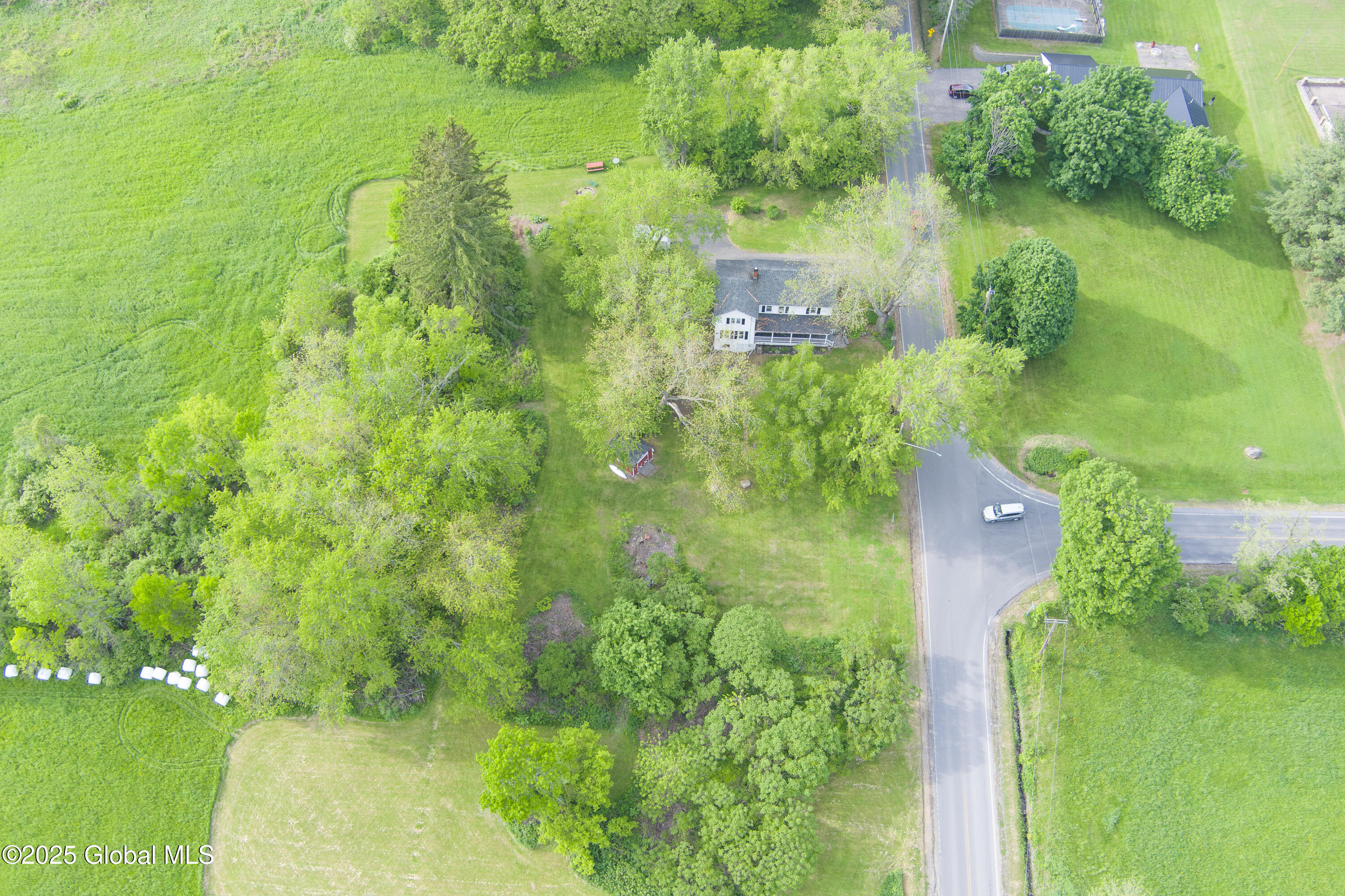 202 Steadwell Road, Amsterdam, New York image 39