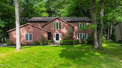 Photo of 35 Via Maria Drive, Glenville, NY 12302 (MLS # 202626290)