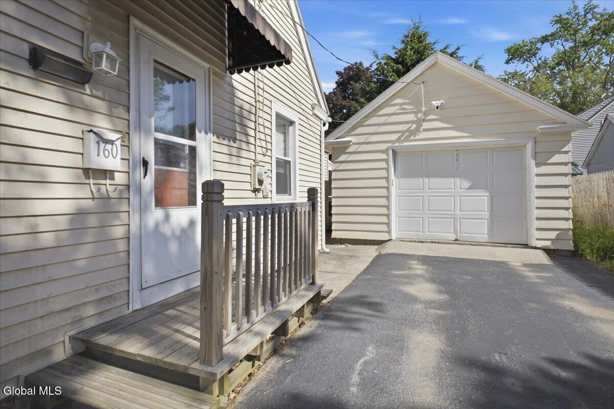 160 Sanford Street