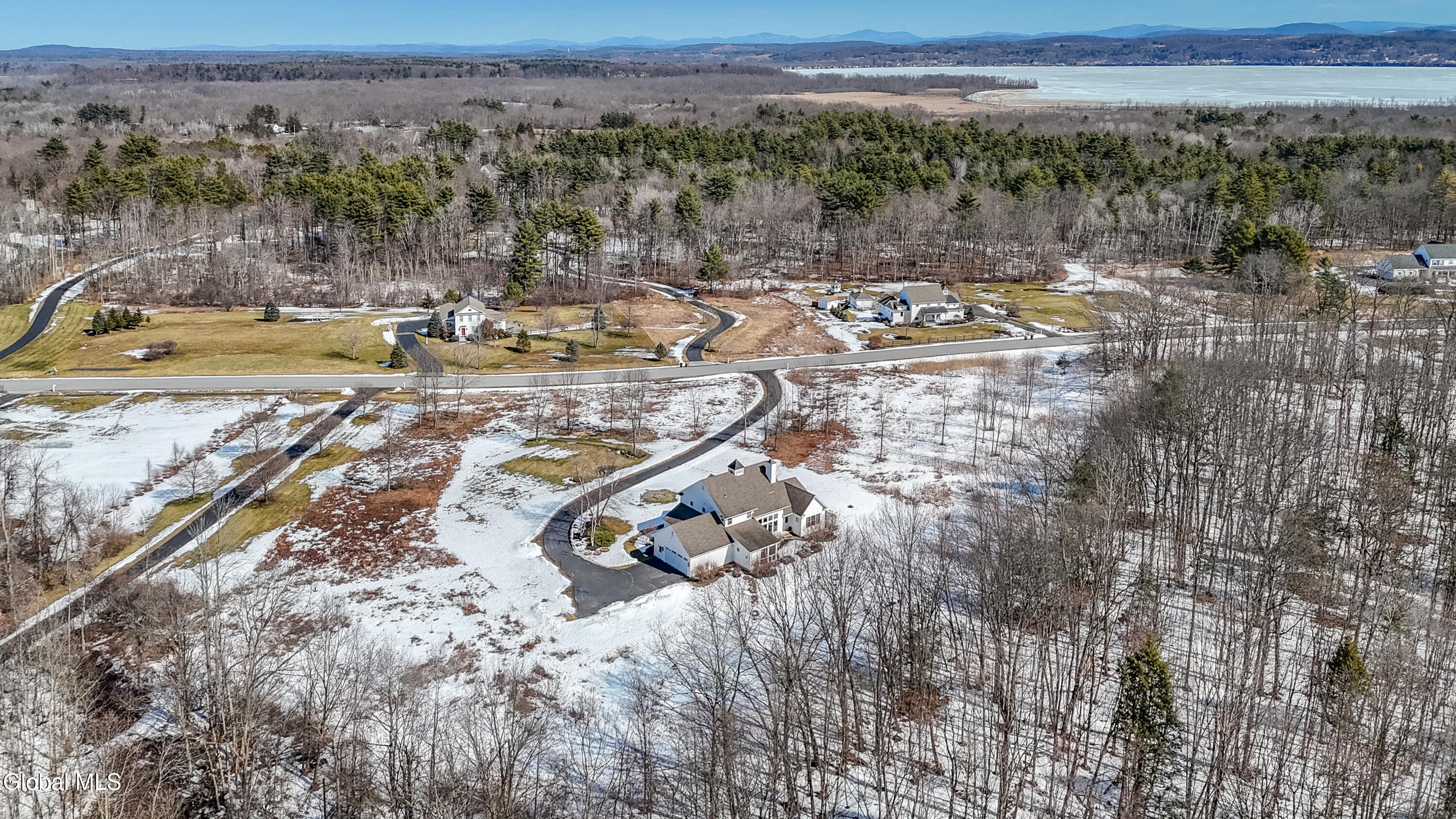 13 Saratoga Farm Road