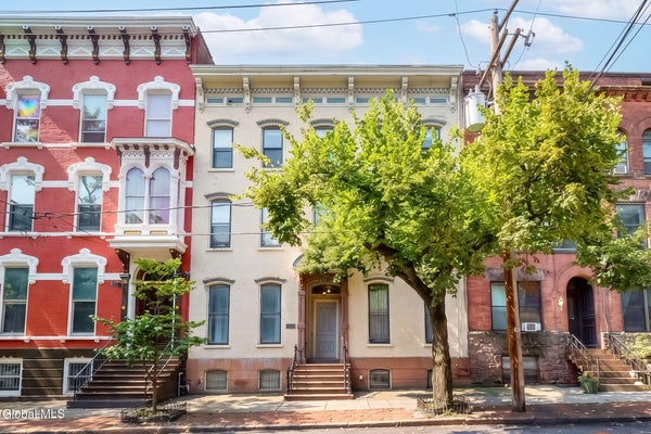 148 LANCASTER ST APT 6, ALBANY, NY 12210 - Image f666d5ddc073705b3f8cc02eb7a04882/489360109