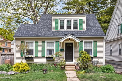 Photo of 210 Lincoln Street, Scotia, NY 12302 (MLS # 202617529)