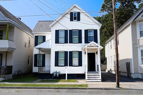 Photo of 21 Grove Place, Schenectady, NY 12307 (MLS # 202615649)
