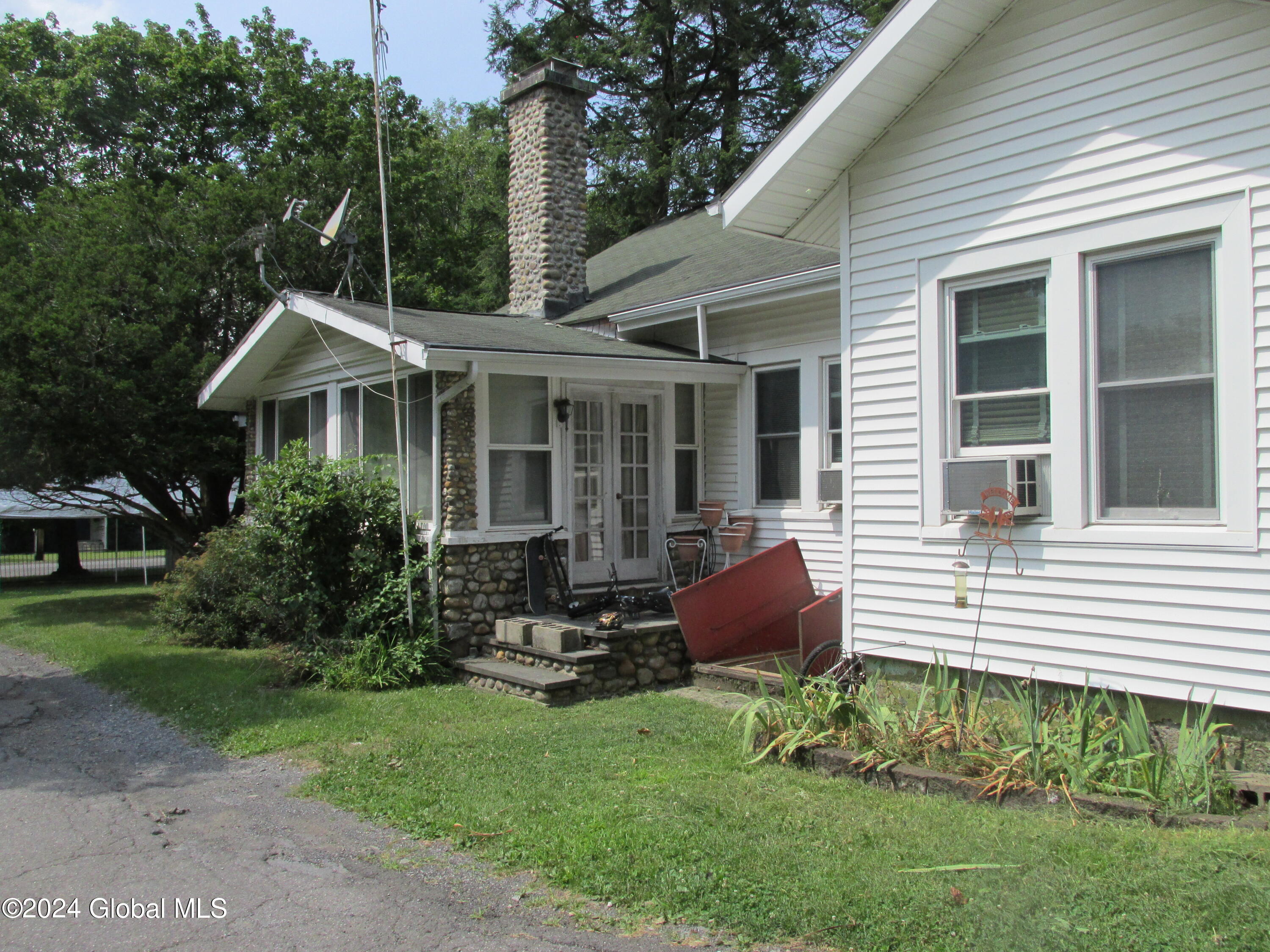 55 Payn Avenue, Chatham, New York image 6