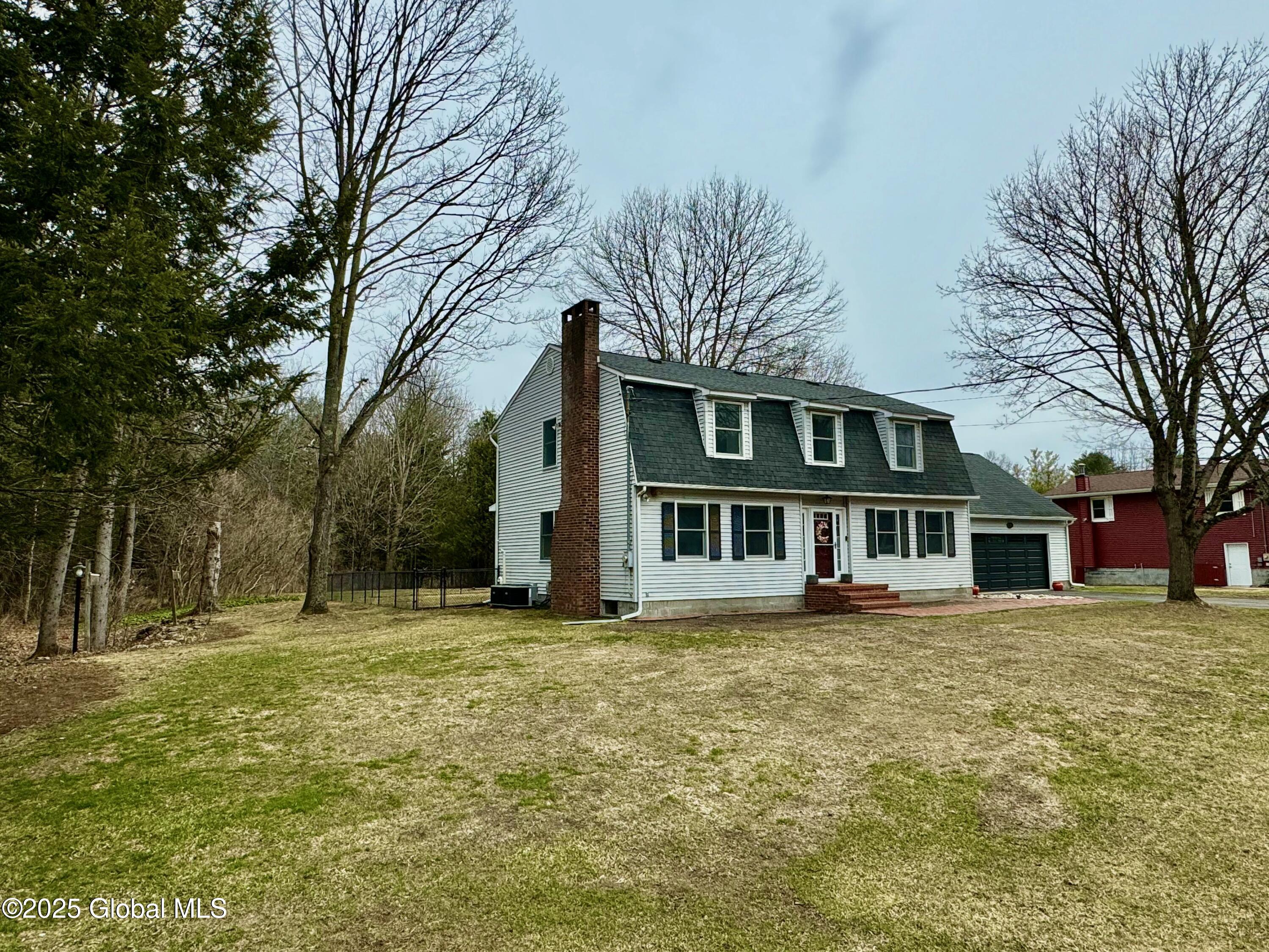 124 Woodlawn Drive, Gloversville, New York image 6