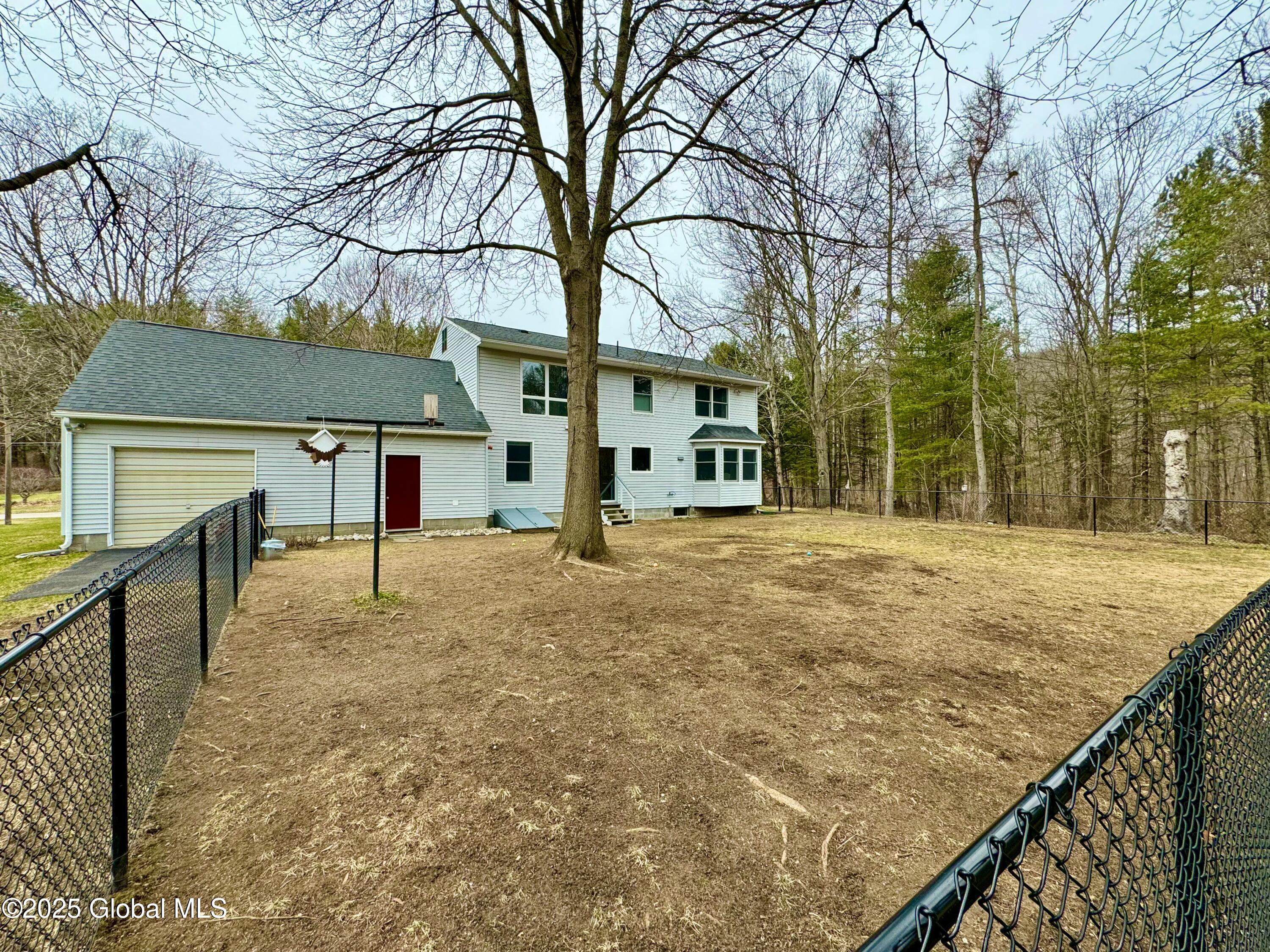 124 Woodlawn Drive, Gloversville, New York image 47