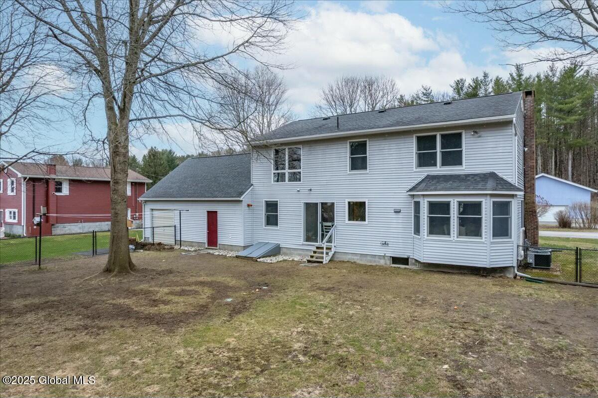 124 Woodlawn Drive, Gloversville, New York image 7