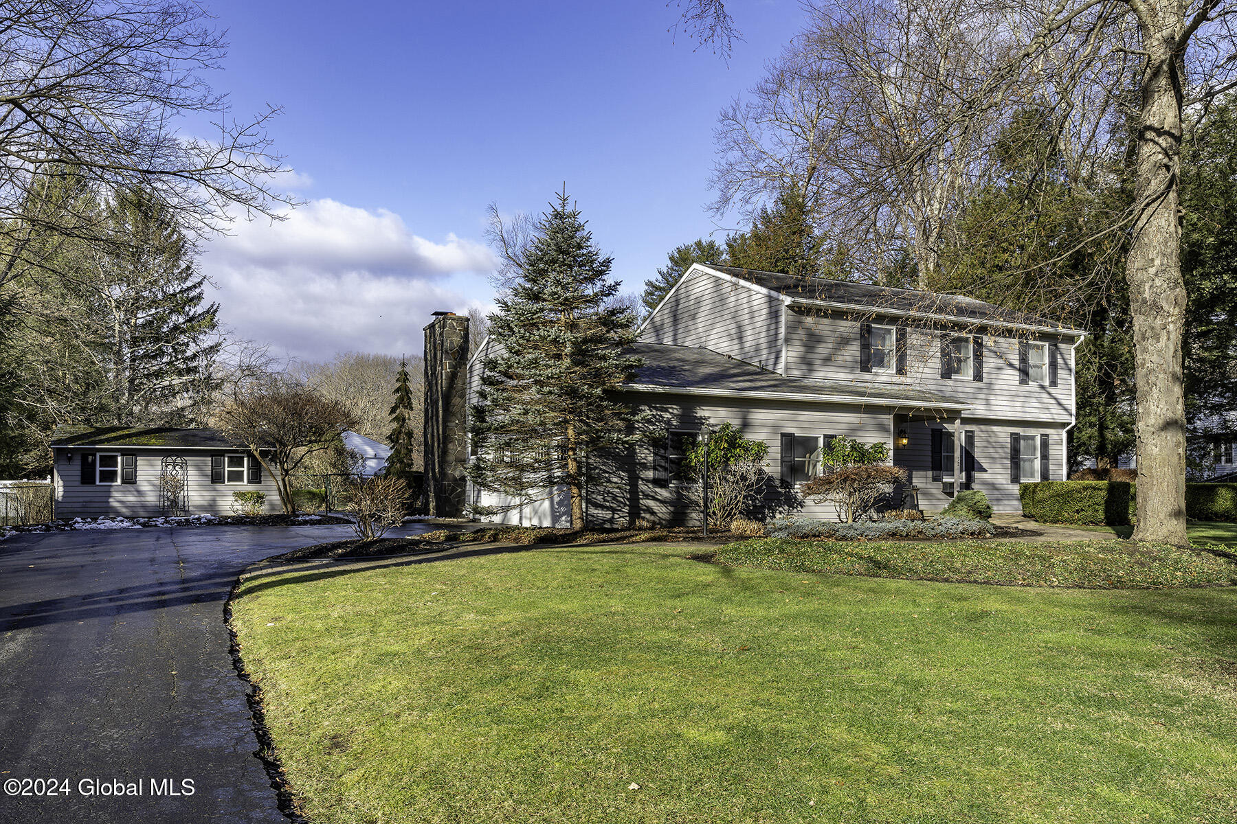 32 Campus Club Drive, Guilderland, New York image 3