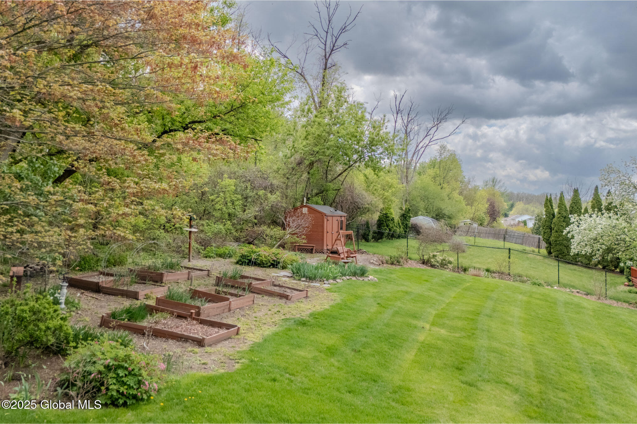 33 Robin Lane, Rensselaer, New York image 41