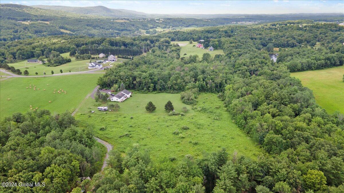 L4.4 Kreiger Lane N Of, Troy, New York image 9