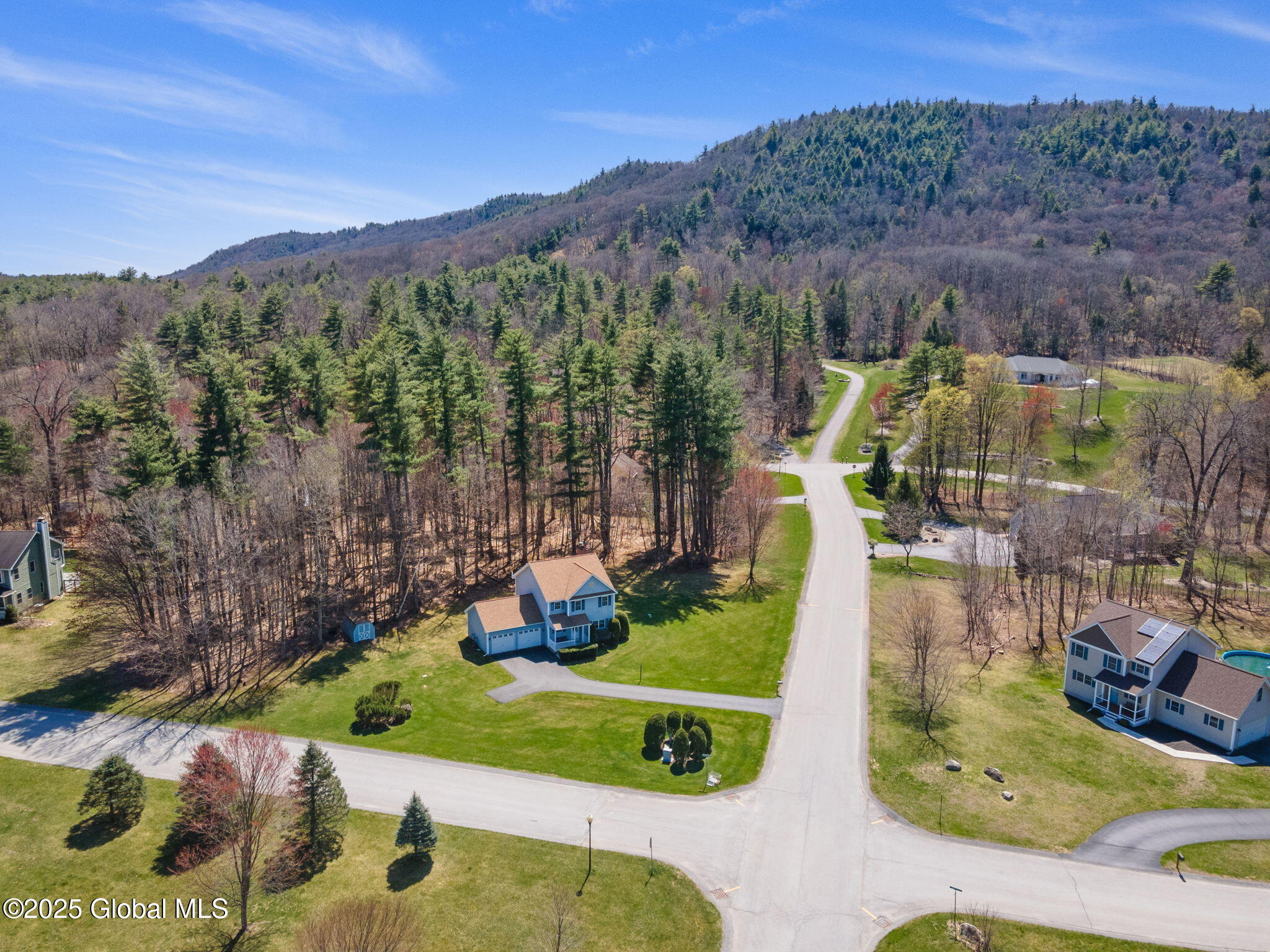 4 River Crest Road, Gansevoort, New York image 2