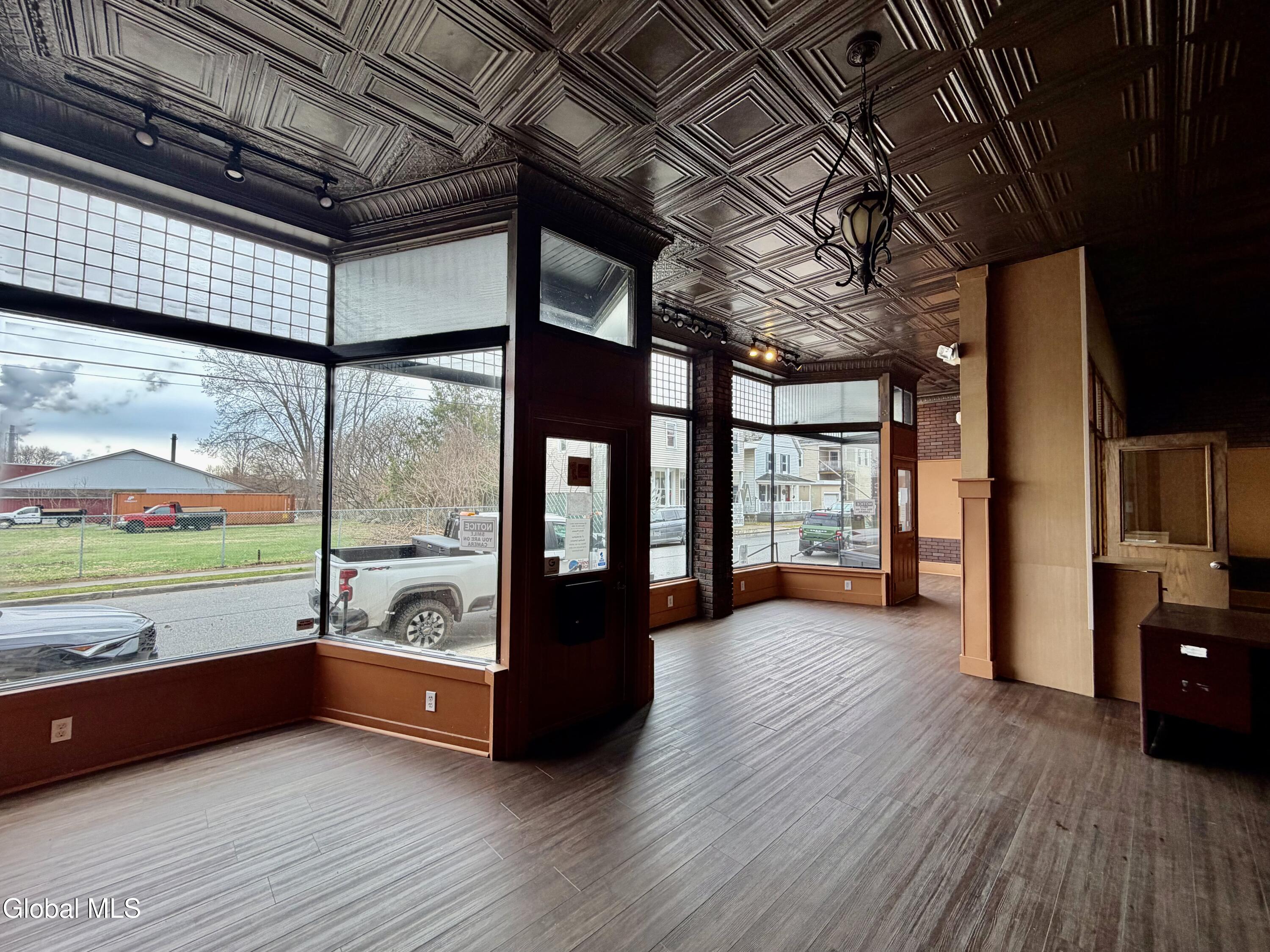 60-62 Lawrence Street