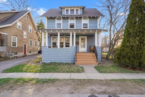 Photo of 1095 Regent Street, Niskayuna, NY 12309 (MLS # 202615043)