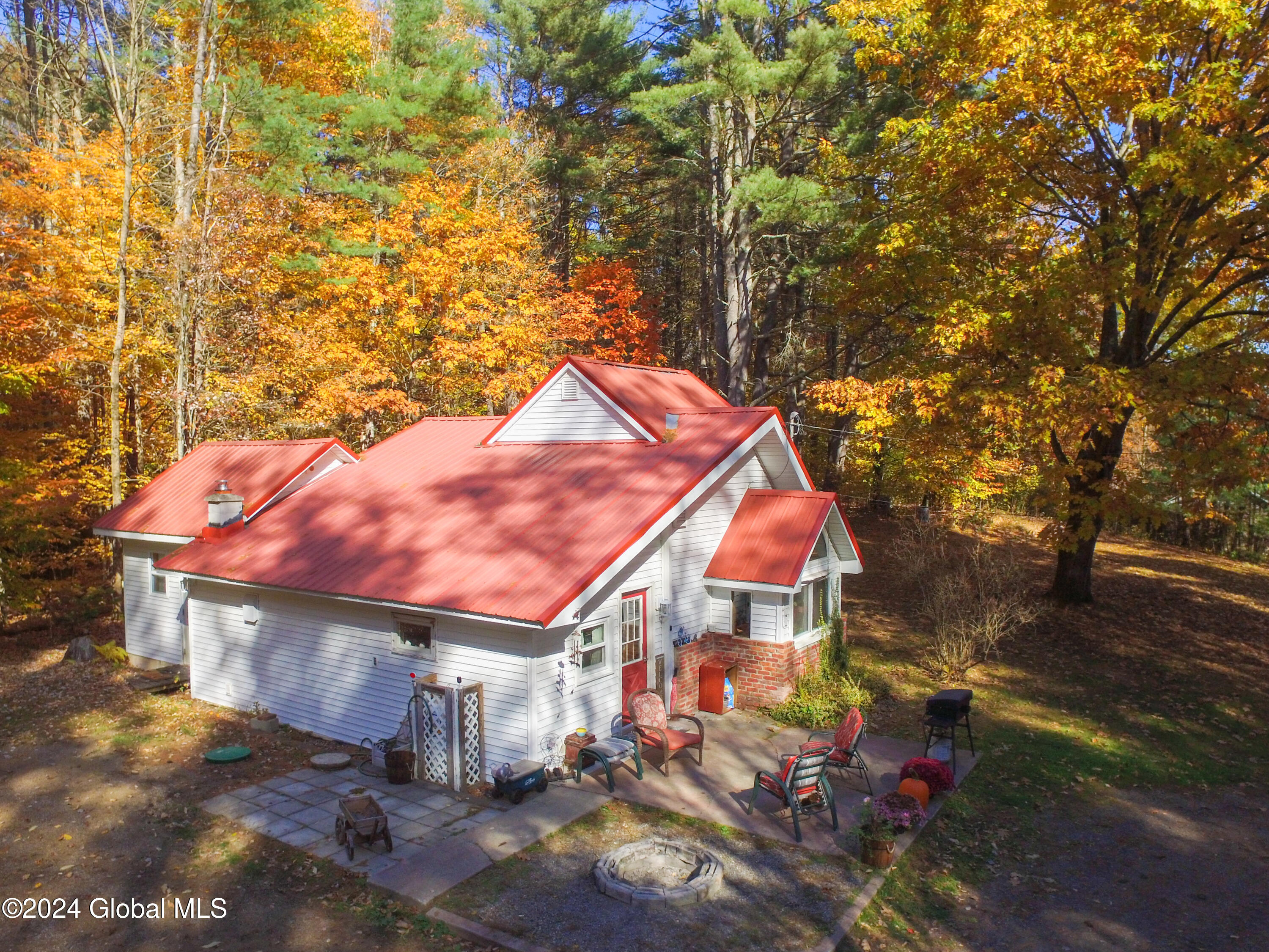 115 Cook Lane, Gloversville, New York image 4