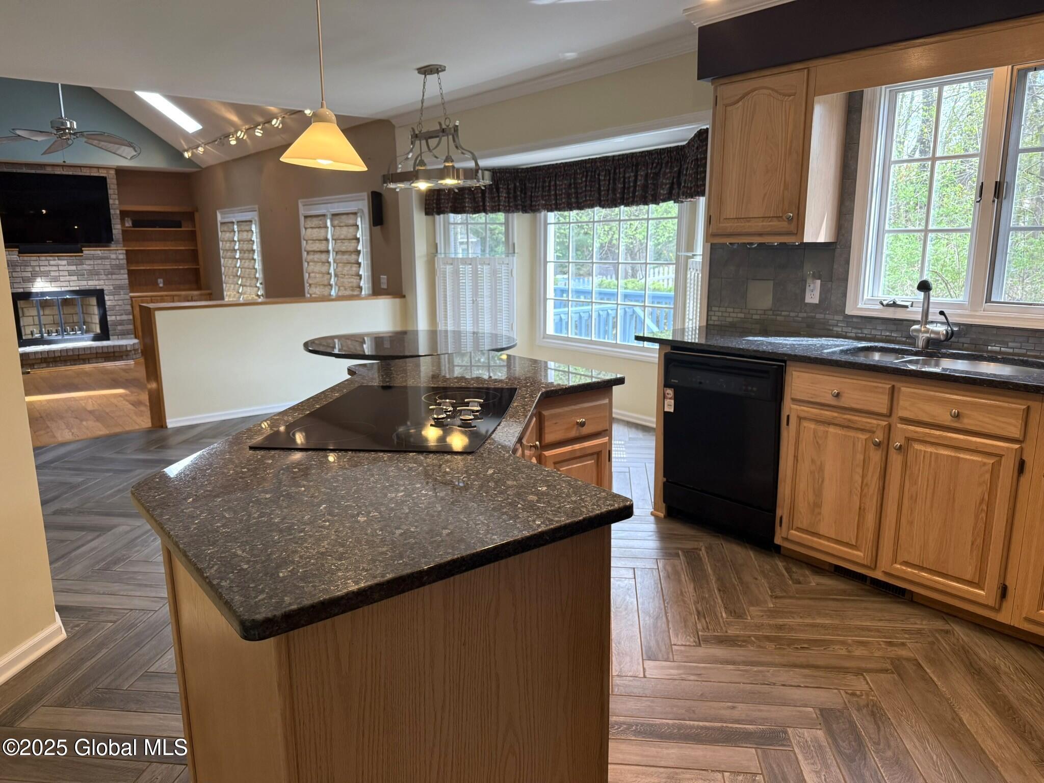 22 County Clare Lane, Niskayuna, New York image 15