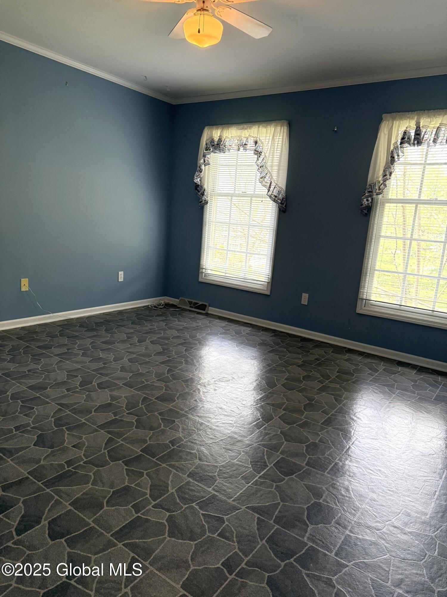 22 County Clare Lane, Niskayuna, New York image 25