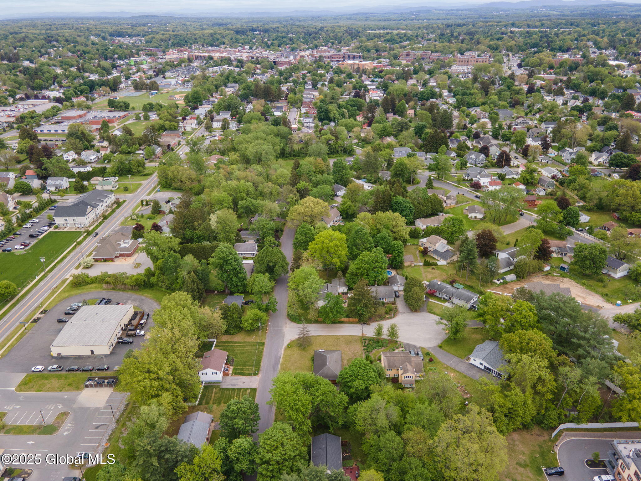 21 St Charles Place, Saratoga Springs, New York image 42