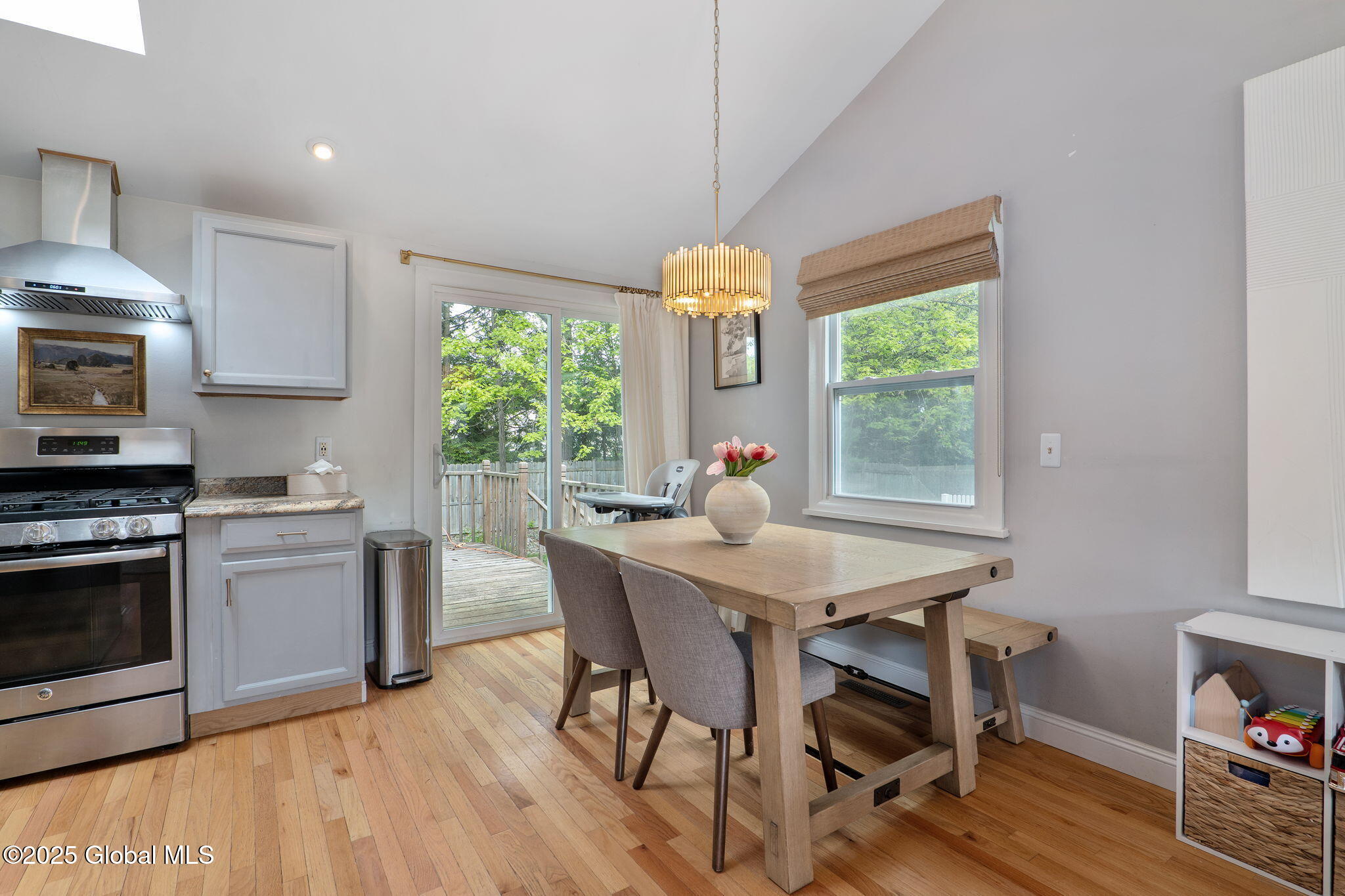 21 St Charles Place, Saratoga Springs, New York image 14