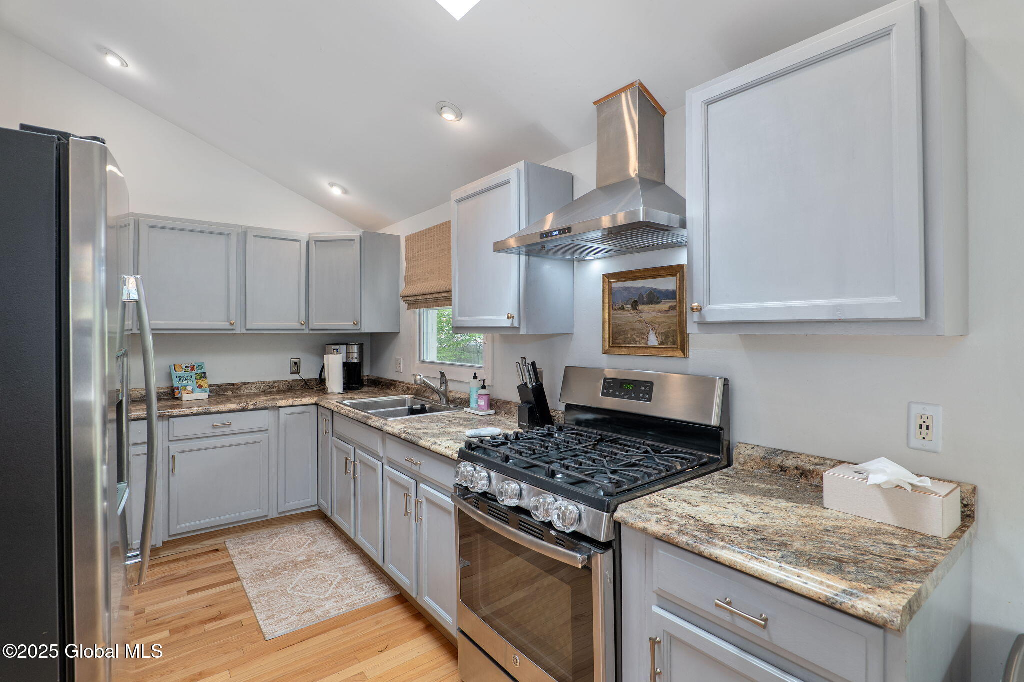 21 St Charles Place, Saratoga Springs, New York image 15