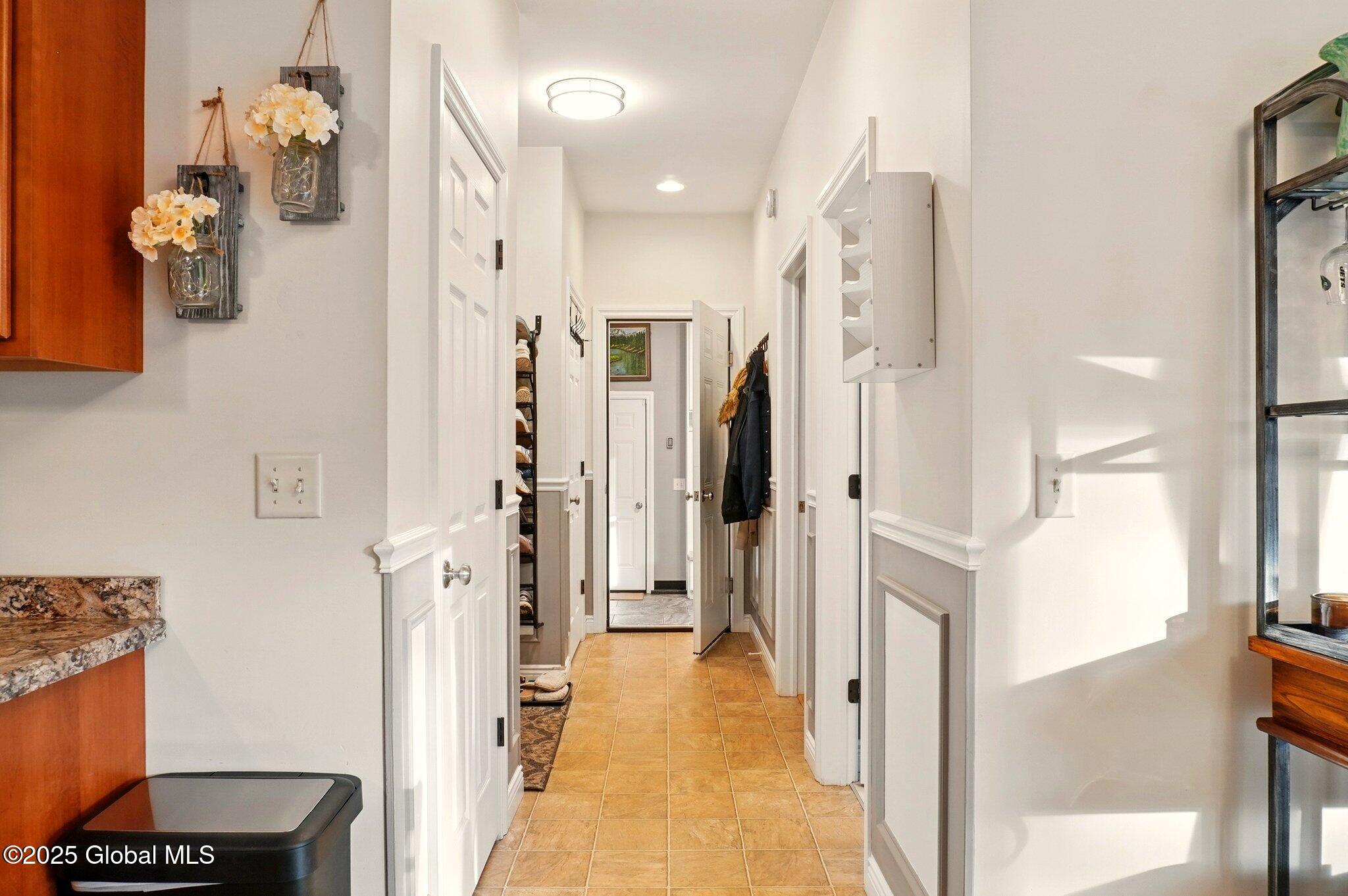 2 Nancys Way, Gansevoort, New York image 24