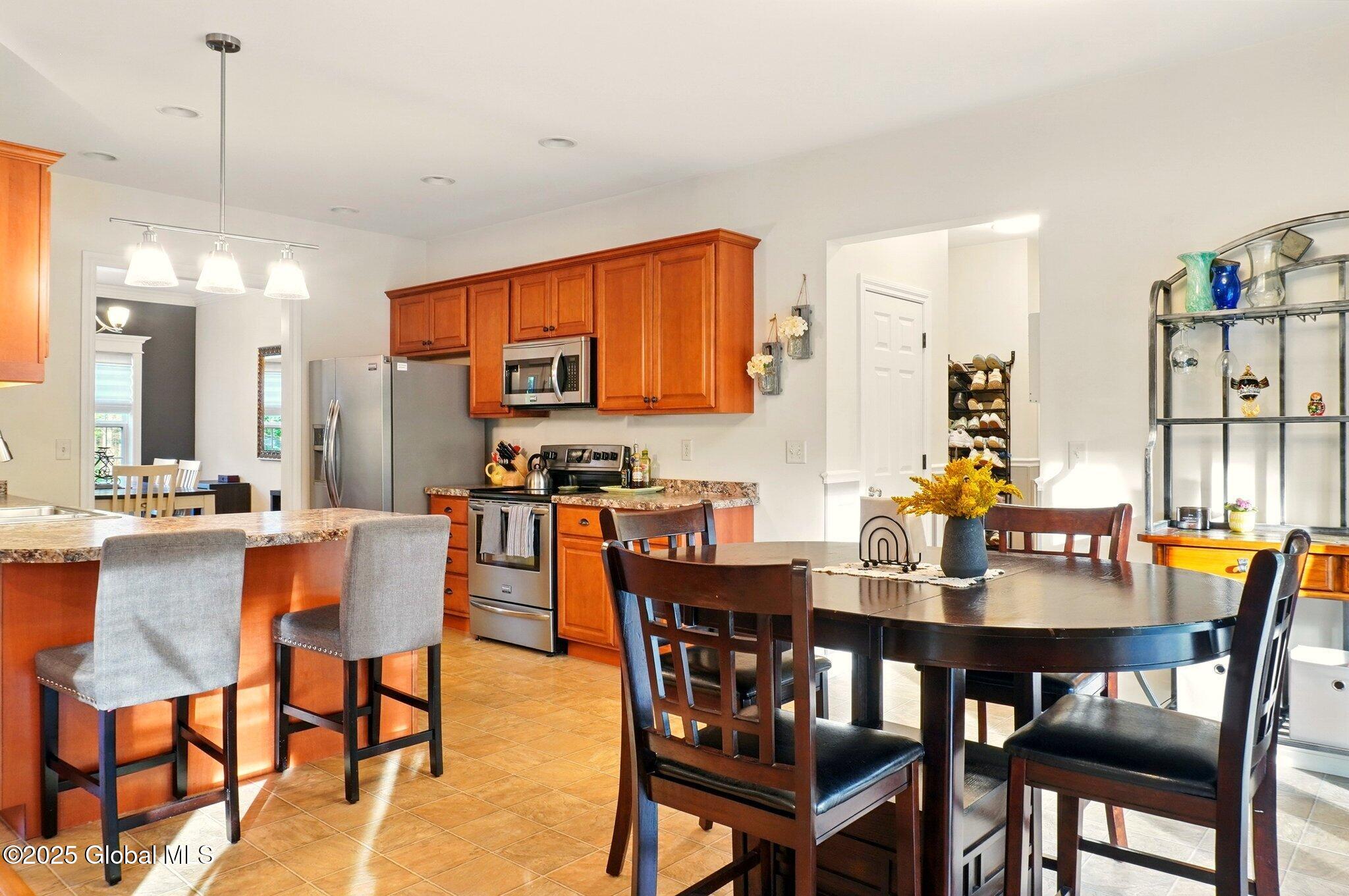 2 Nancys Way, Gansevoort, New York image 11