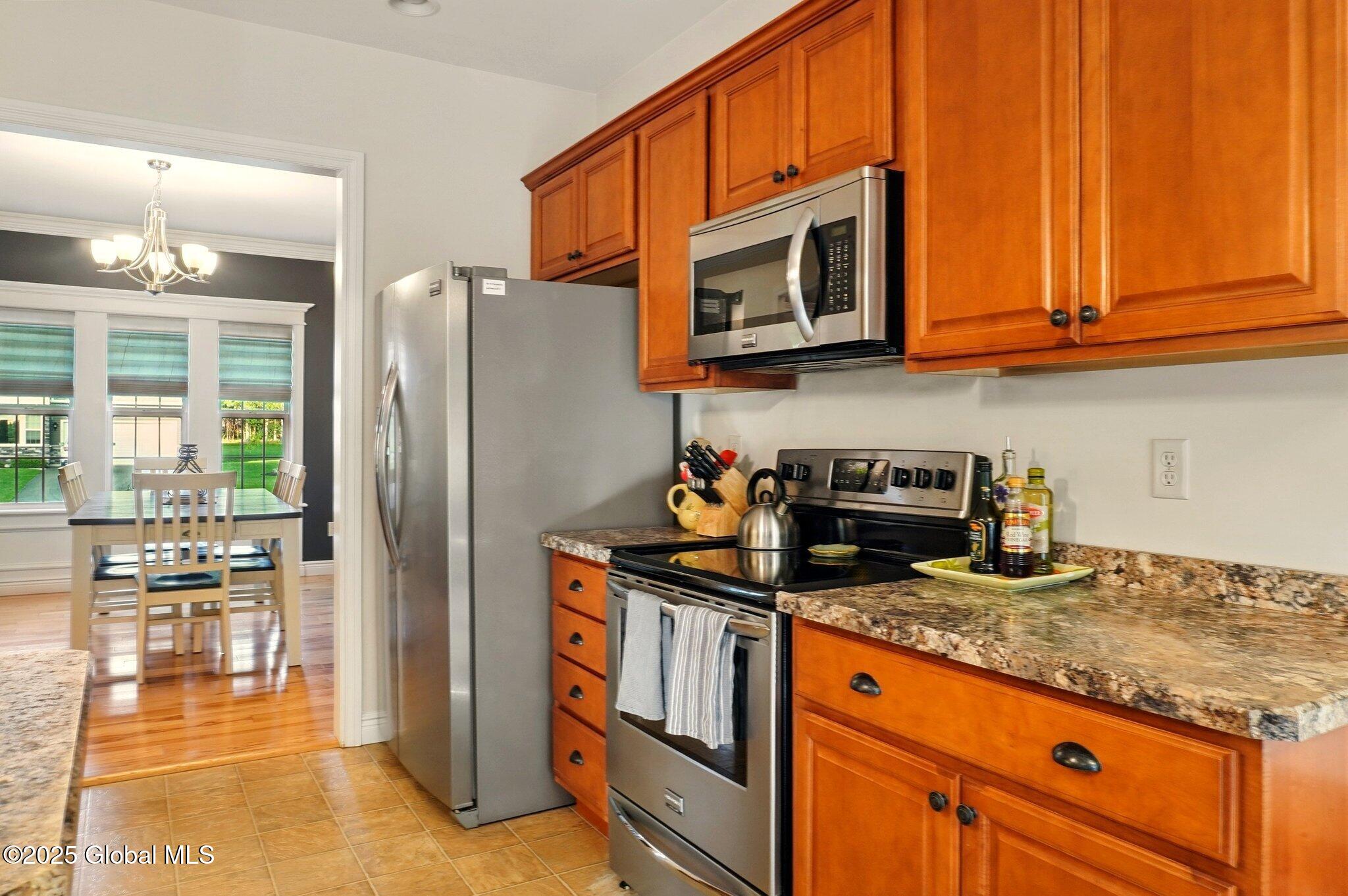 2 Nancys Way, Gansevoort, New York image 9