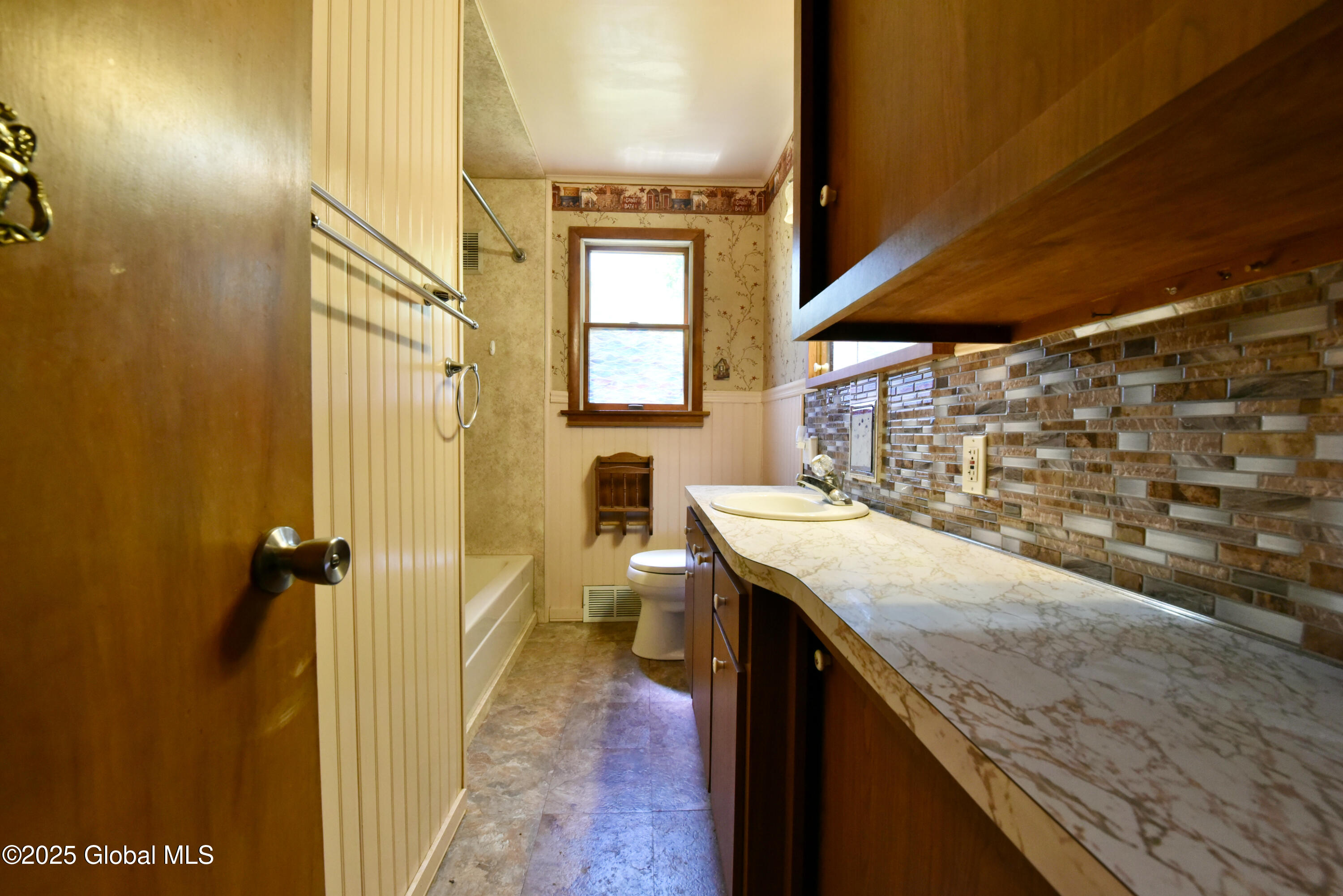 168 Birch Lane, Glenville, New York image 21
