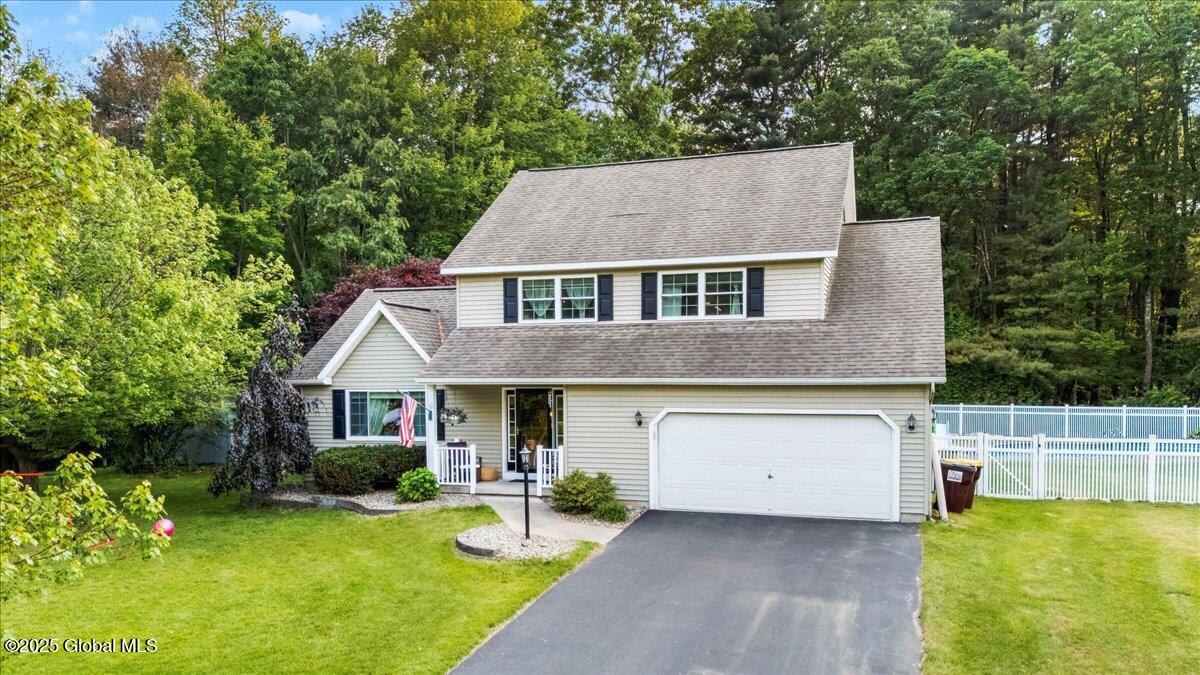 32 Kara Lane, Clifton Park, New York image 1