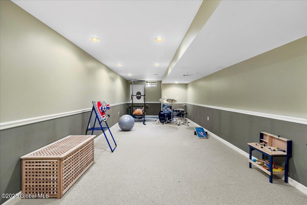 32 Kara Lane, Clifton Park, New York image 21