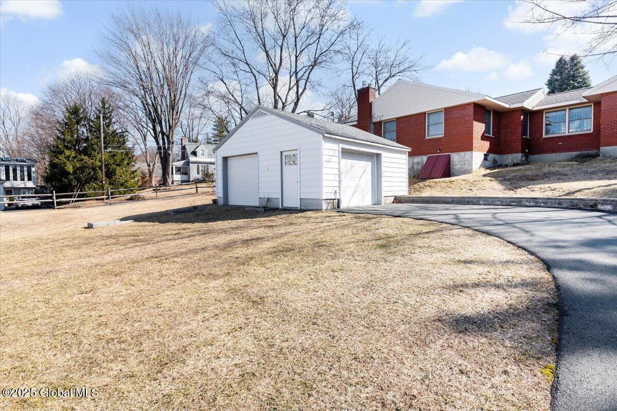 465 N Greenbush Road, Rensselaer, New York image 30