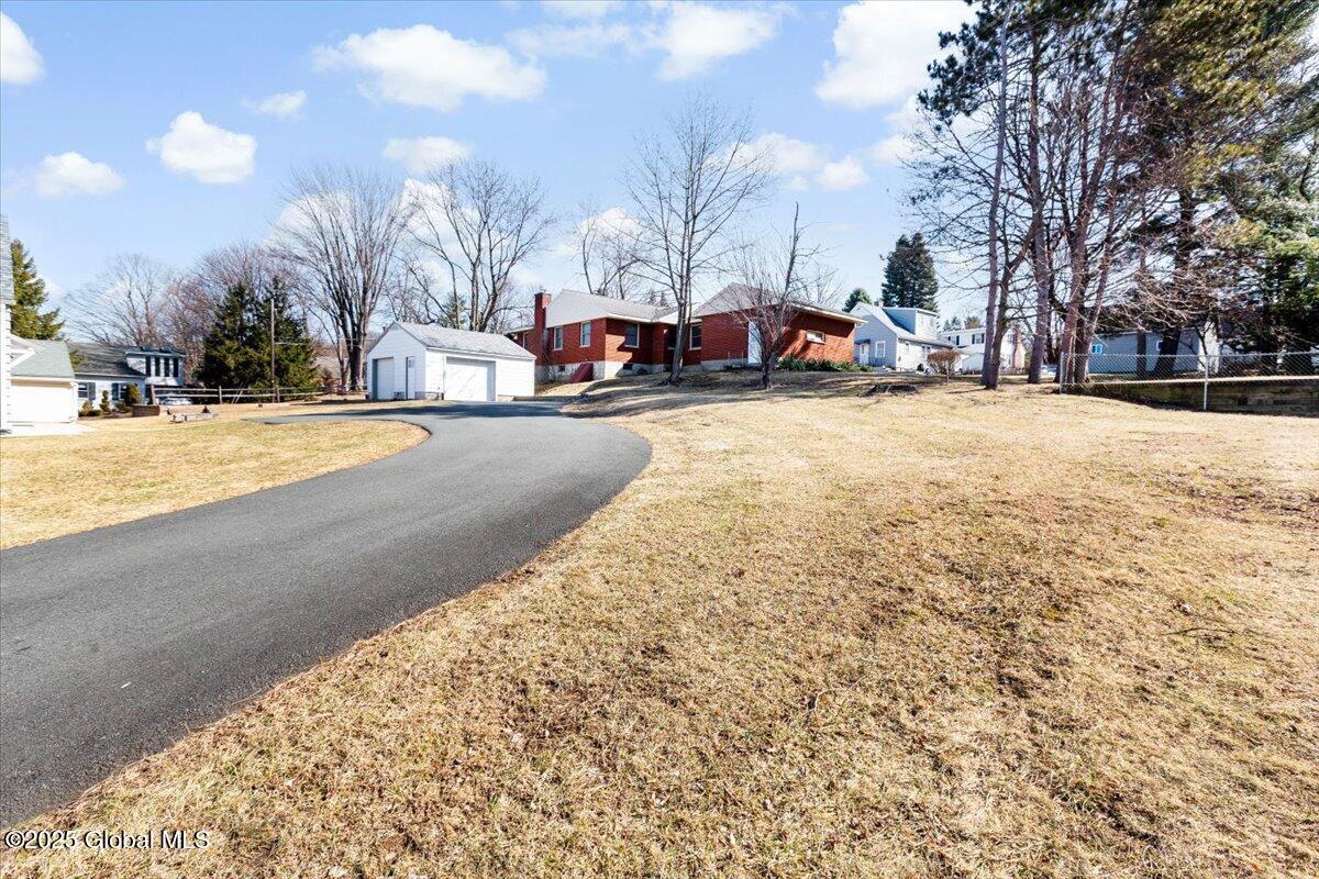 465 N Greenbush Road, Rensselaer, New York image 35