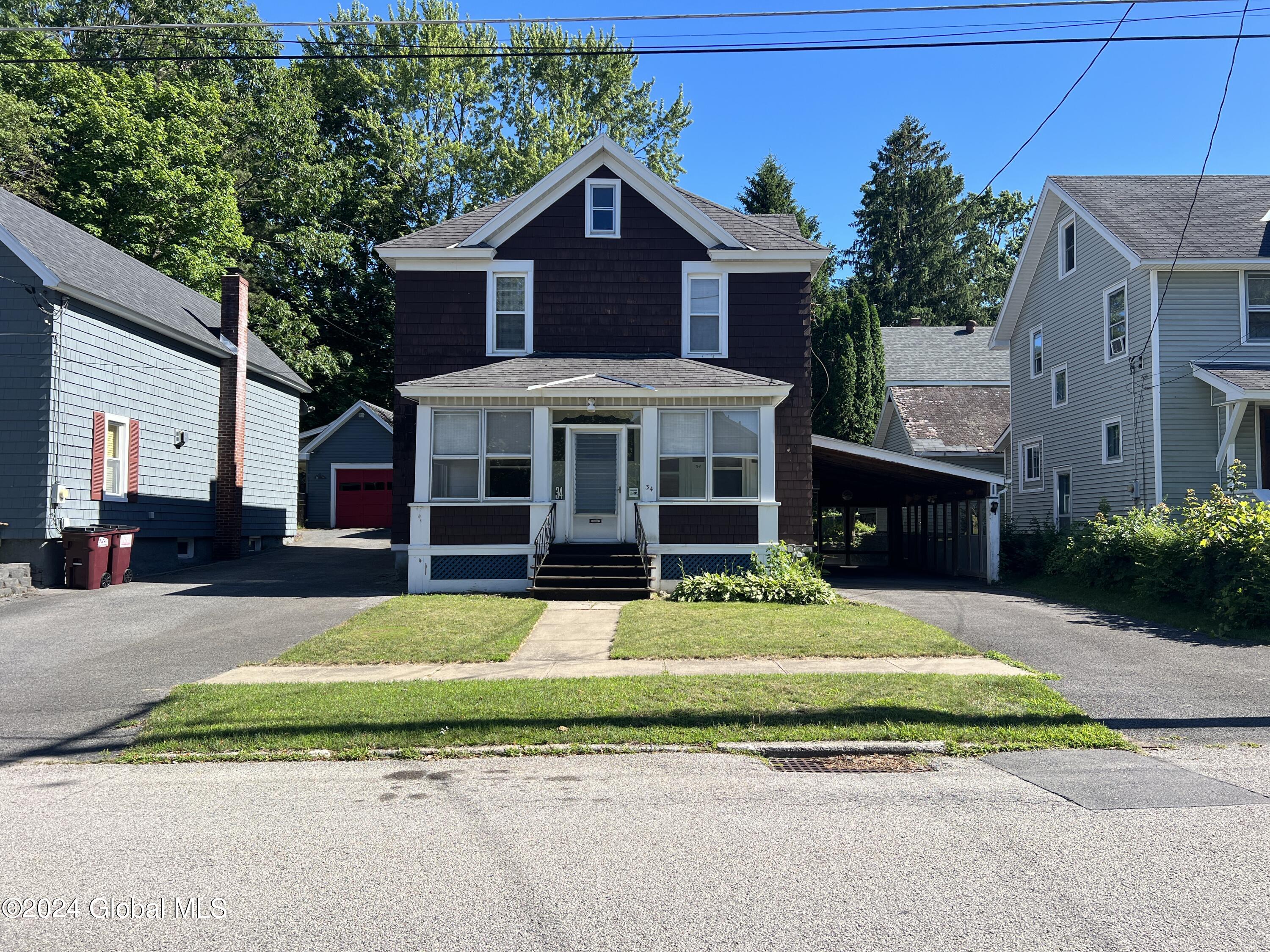 34 Woodward Avenue, Gloversville, New York image 1