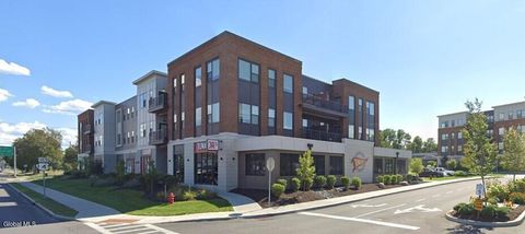 Apartment For Rent - 580 Columbia Turnpike Turnpike #212<br/> East Greenbush, NY 12061
