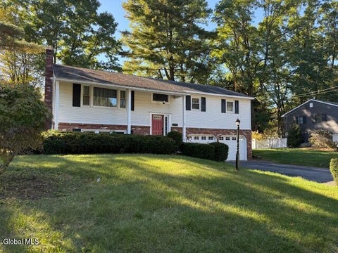 Photo of 21 Patricia Lane, Saratoga Springs, NY 12866 (MLS # 202626254)