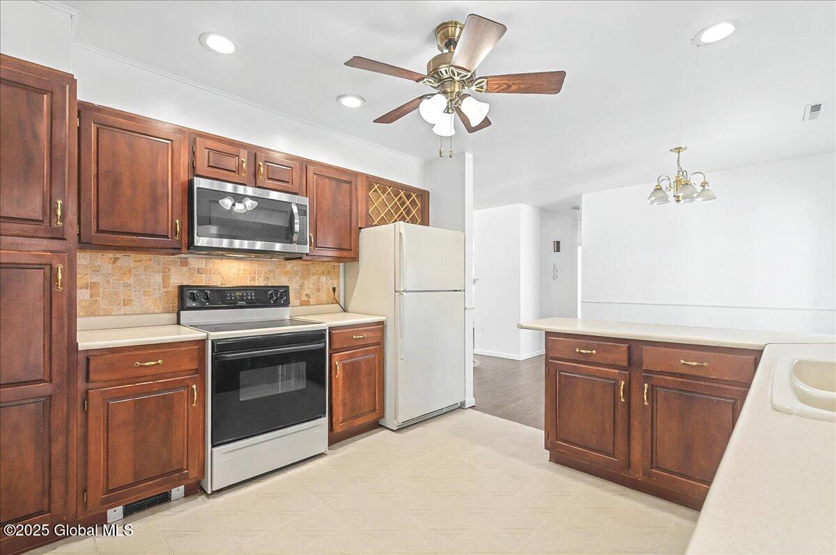206 S Westcott Road, Schenectady, New York image 24